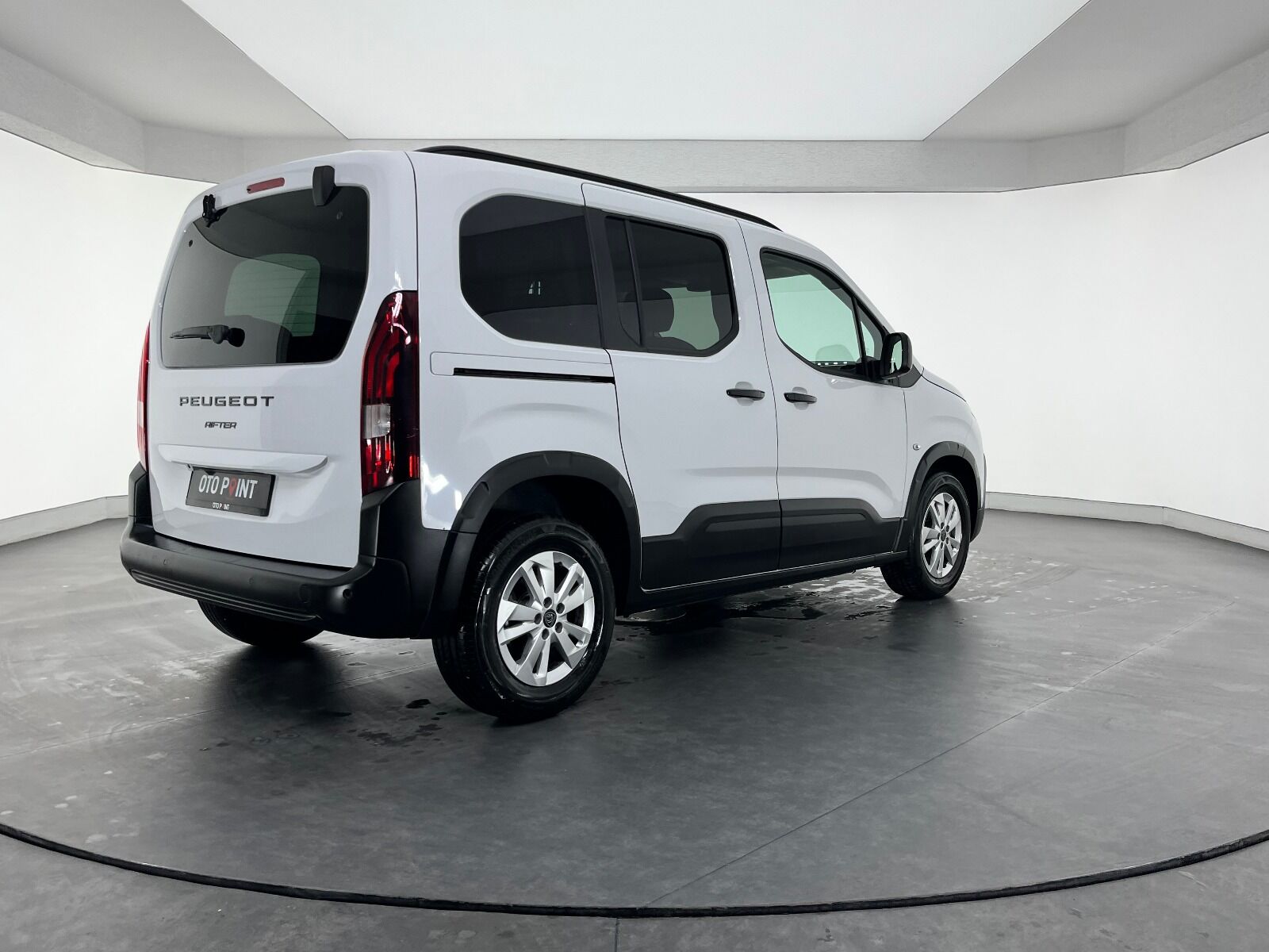 Peugeot Rifter 1.5 BlueHDI Allure EAT8 - 2025 - Detay