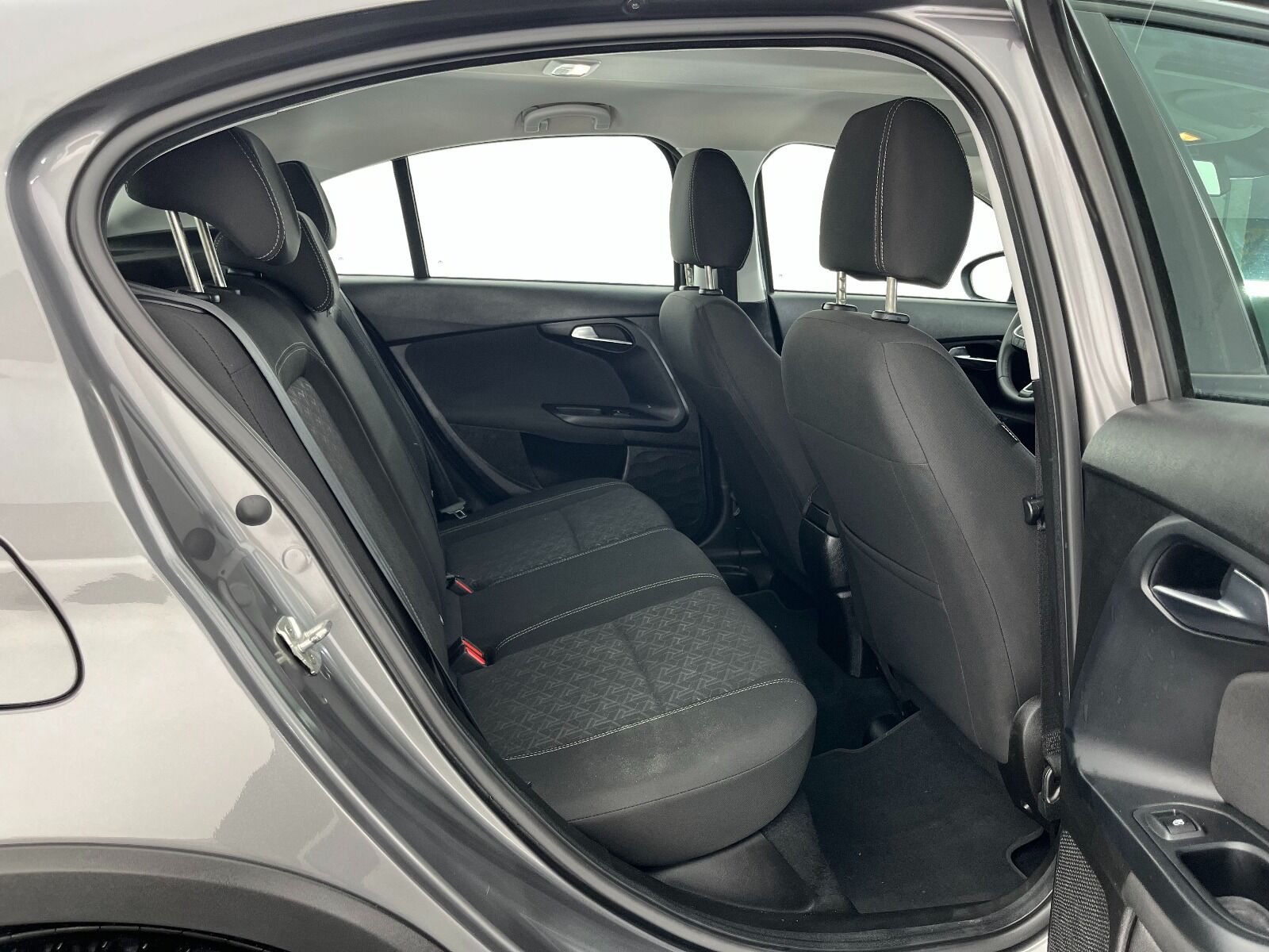 Fiat Egea Cross 1.6 MultiJet Urban GSR Traction+ DCT - 2024 - Detay