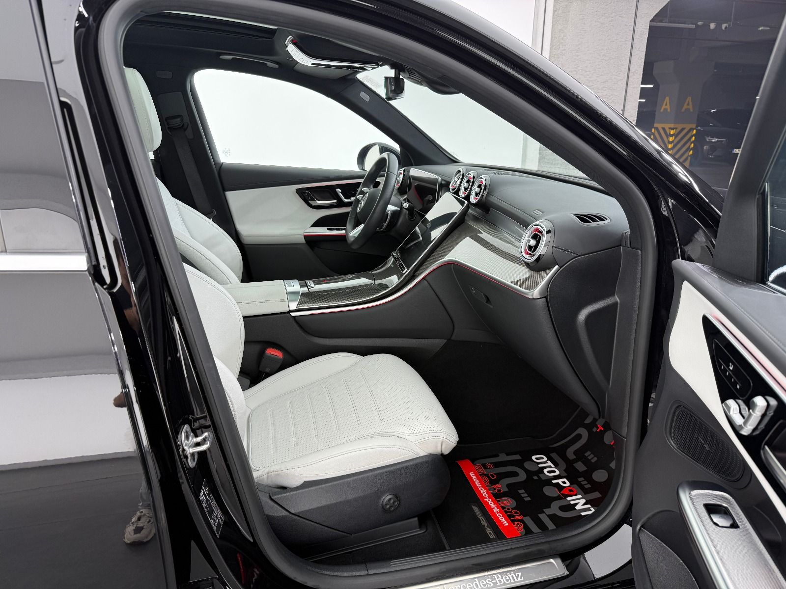 Mercedes-Benz GLC 180 AMG - 2024 - Detay