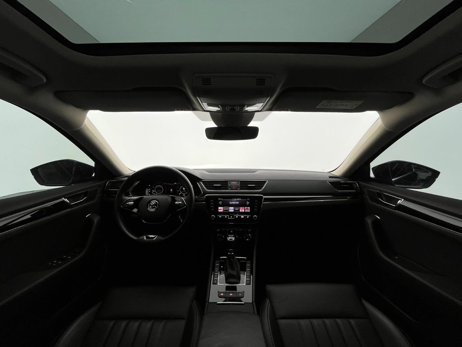 Skoda Superb Sedan 2.0 TDI SCR 4x4 L&K Crystal DSG - 2020 - Detay