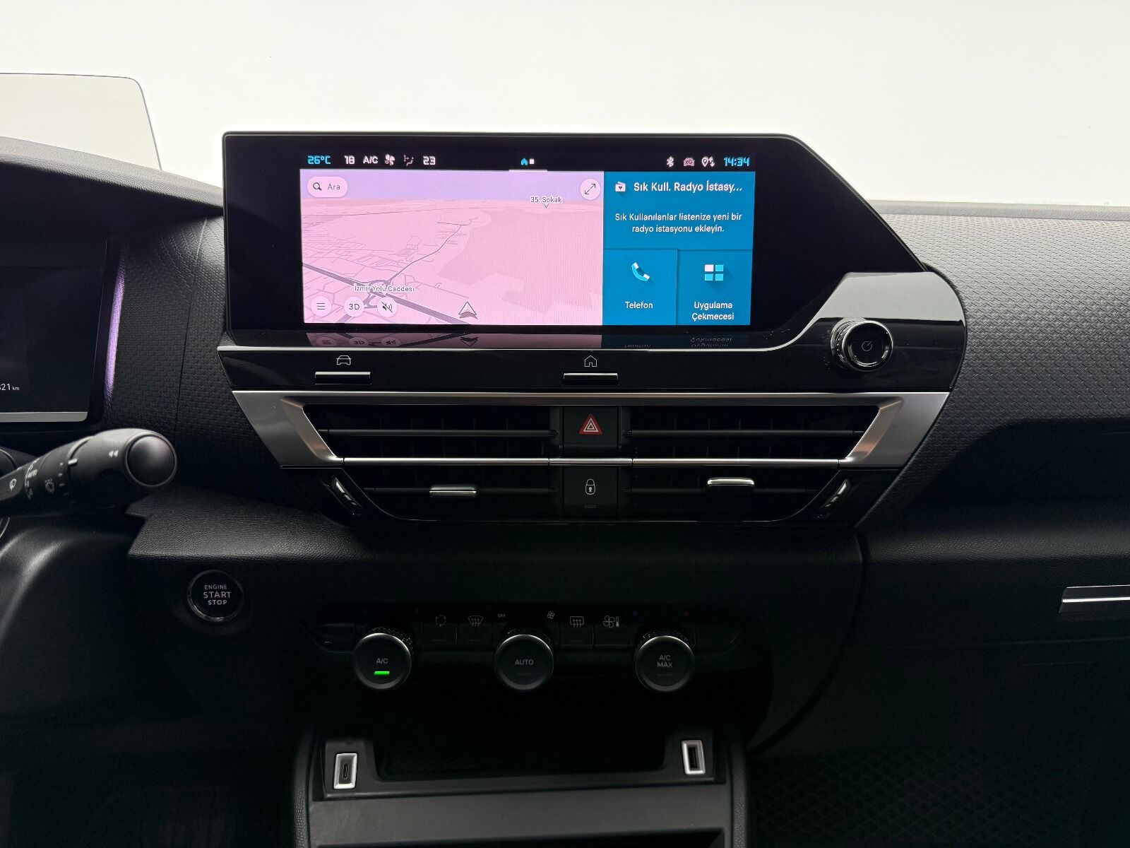 Citroen C4 X 1.2 Puretech Shine EAT8 - 2023 - Detay
