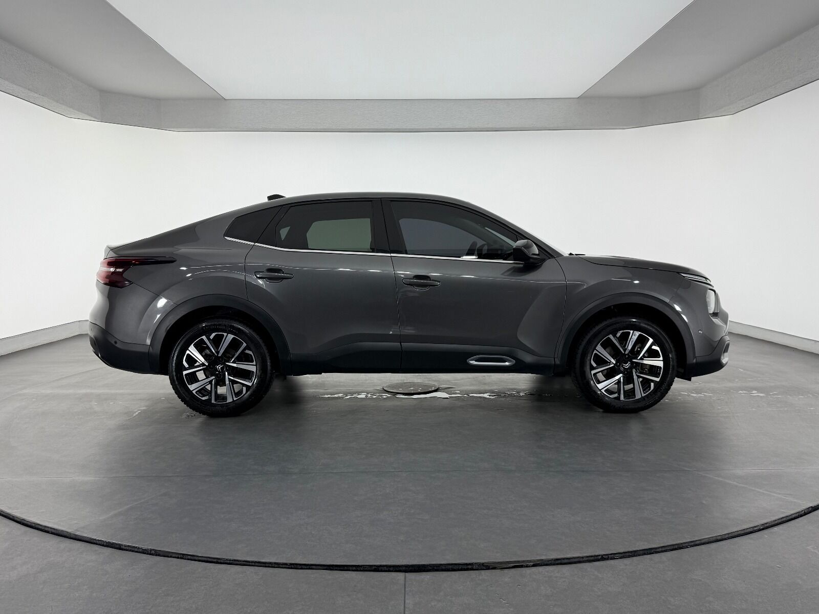 Citroen C4 X 1.2 Puretech Shine EAT8 - 2023 - Detay