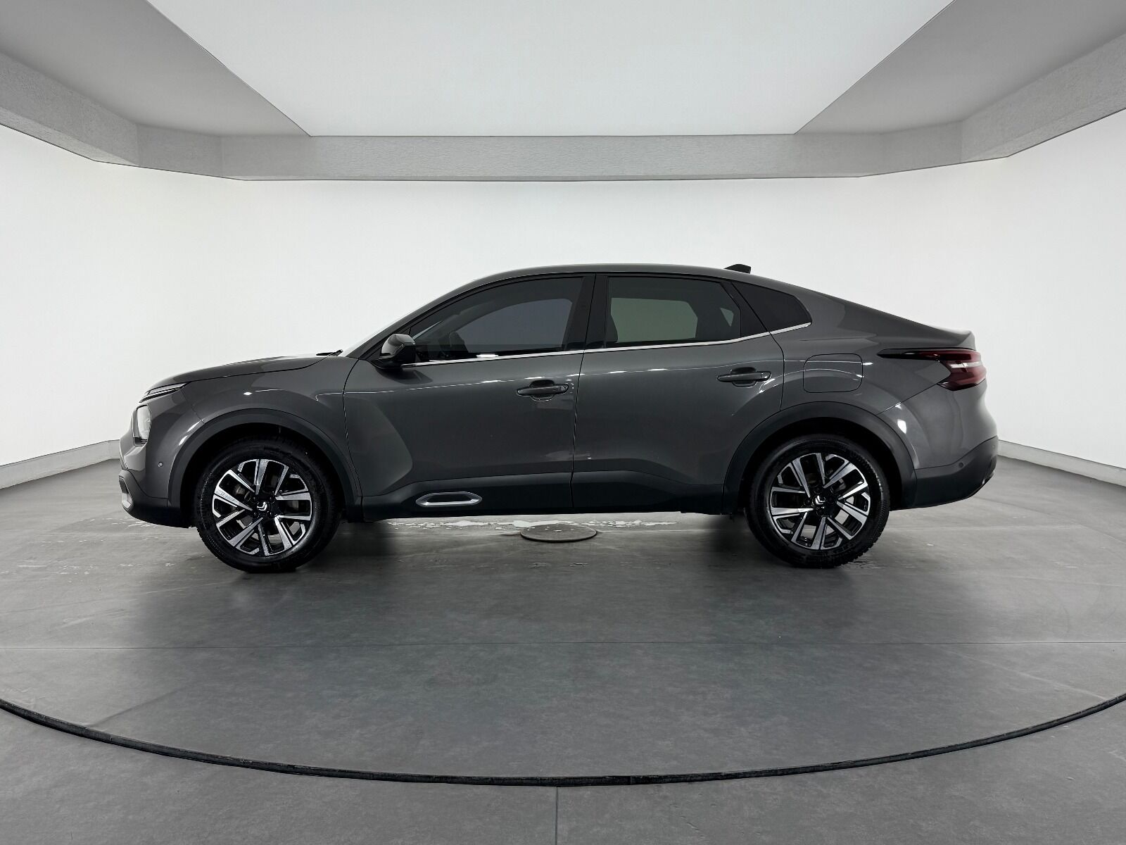 Citroen C4 X 1.2 Puretech Shine EAT8 - 2023 - Detay