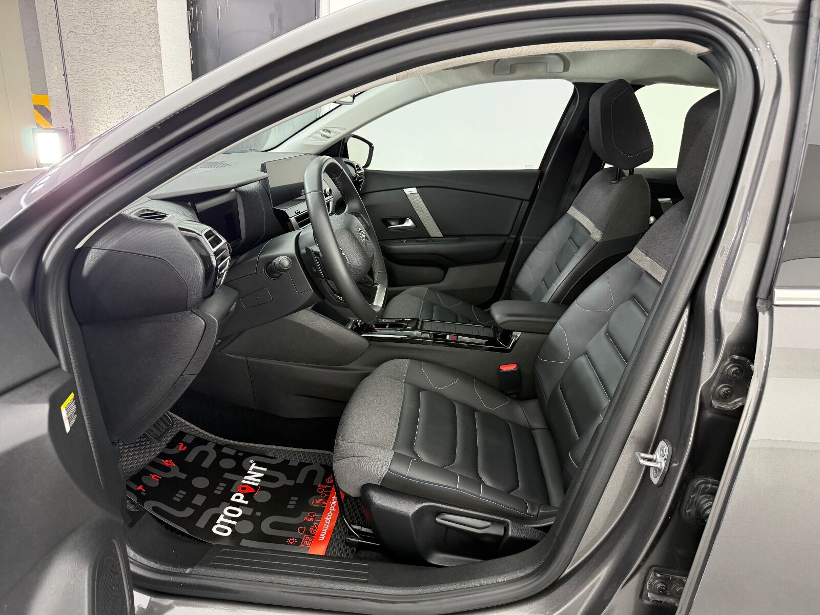 Citroen C4 X 1.2 Puretech Shine EAT8 - 2023 - Detay