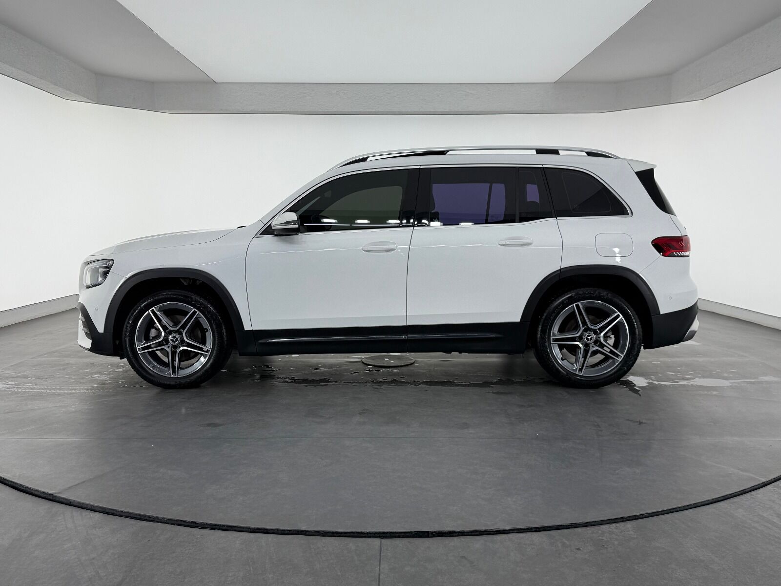 Mercedes-Benz GLB 200 AMG+ 4Matic DCT - 2023 - Detay