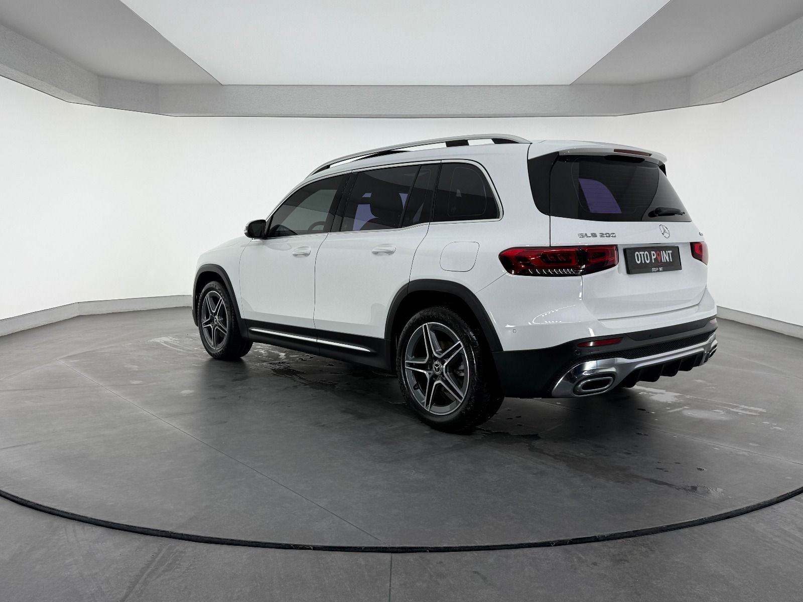 Mercedes-Benz GLB 200 AMG+ 4Matic DCT - 2023 - Detay