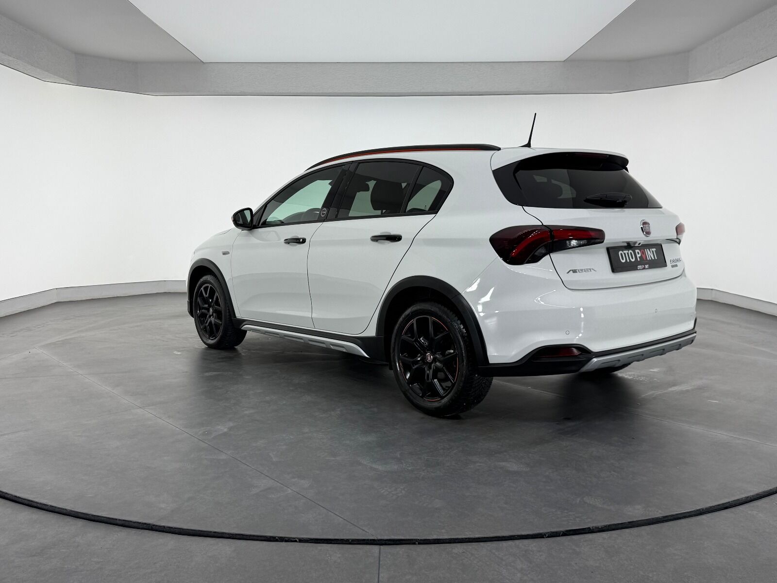Fiat Egea Cross 1.6 MultiJet Limited GSR DCT TRCN+ - 2026 - Detay