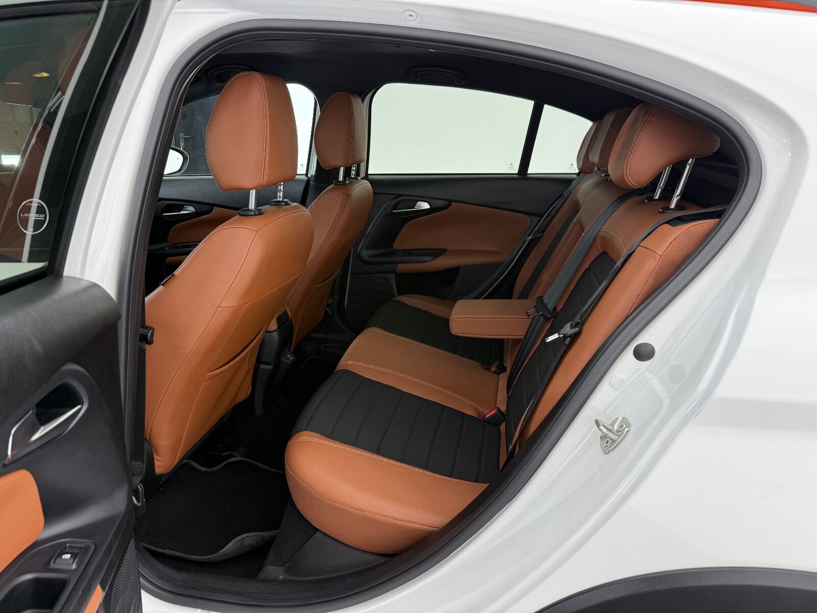 Fiat Egea Cross 1.6 MultiJet Limited GSR DCT TRCN+ - 2026 - Detay