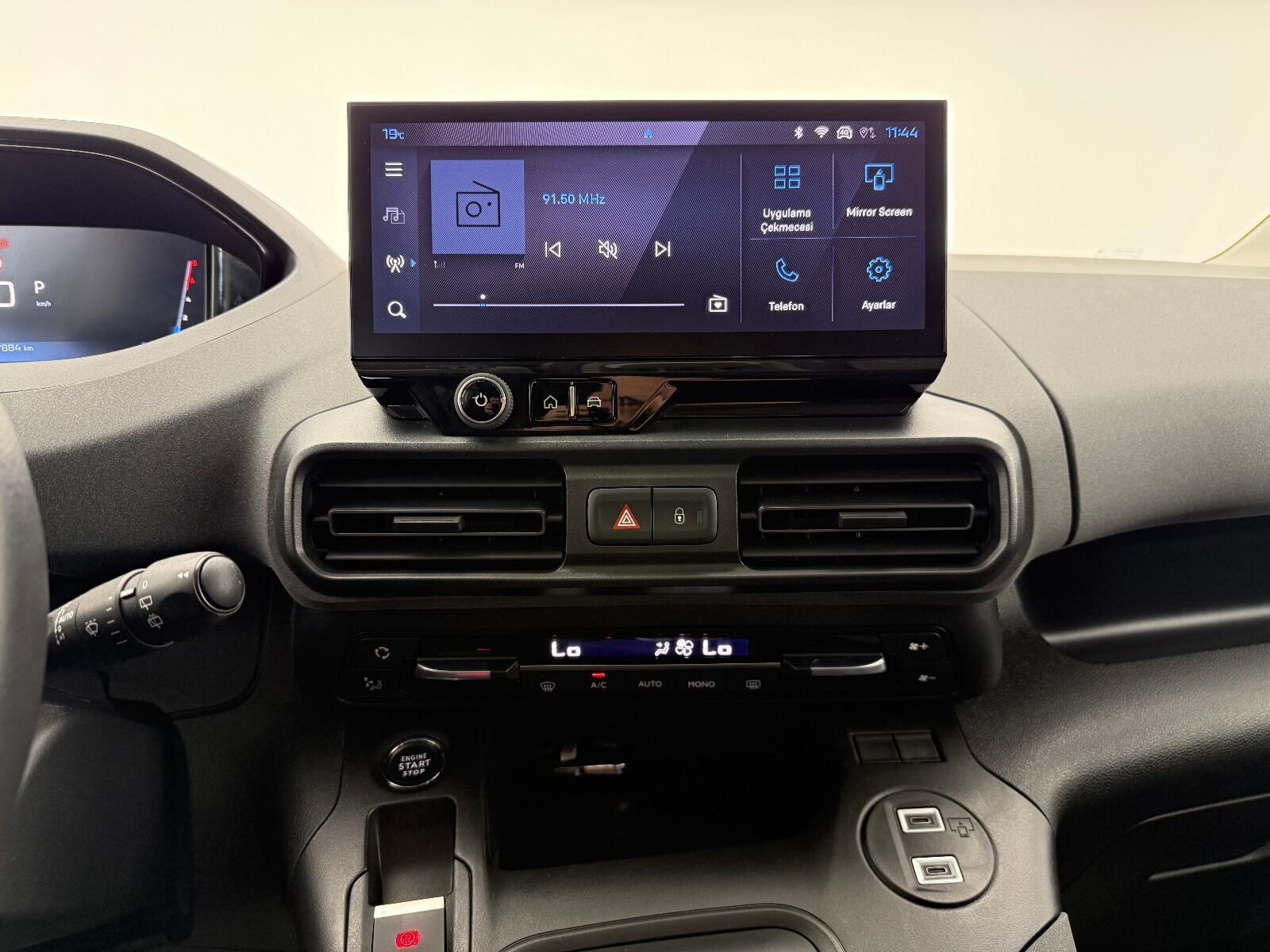 Peugeot Rifter 1.5 BlueHDI Allure EAT8 - 2026 - Detay