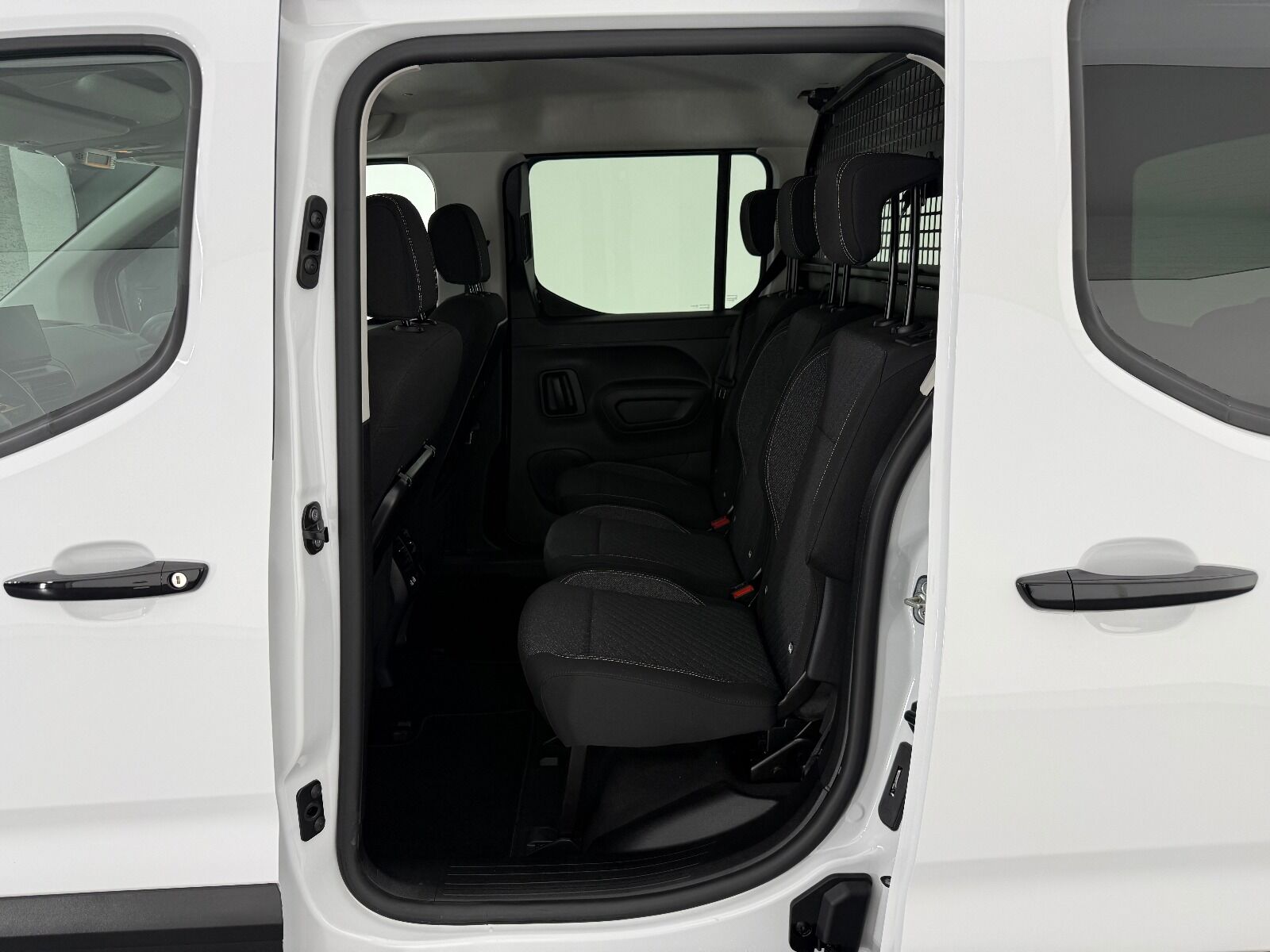 Peugeot Rifter 1.5 BlueHDI Allure EAT8 - 2026 - Detay