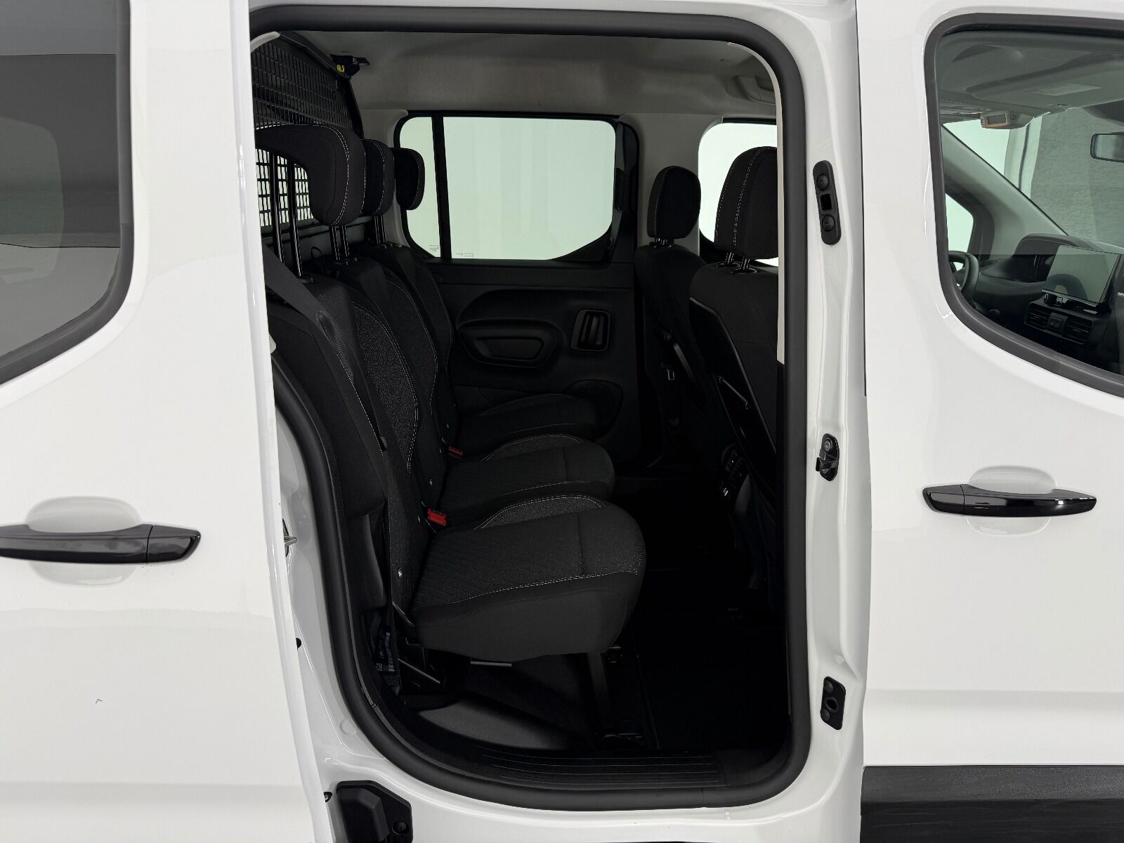 Peugeot Rifter 1.5 BlueHDI Allure EAT8 - 2026 - Detay