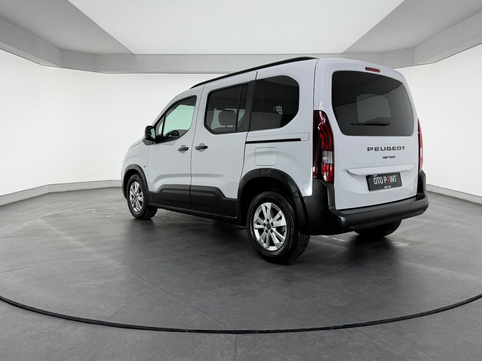 Peugeot Rifter 1.5 BlueHDI Allure EAT8 - 2026 - Detay
