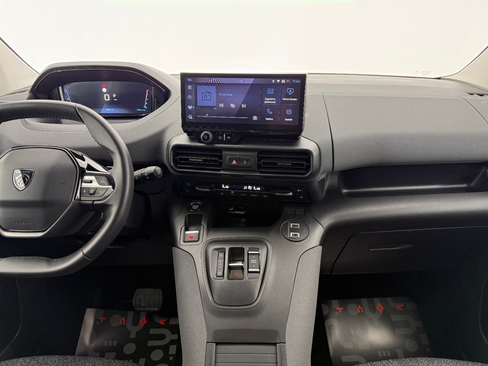 Peugeot Rifter 1.5 BlueHDI Allure EAT8 - 2026 - Detay