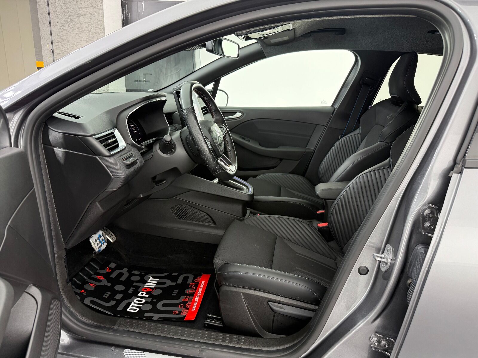 Renault Clio 1.0 TCE Techno Esprit Alpine X-Tronic - 2025 - Detay