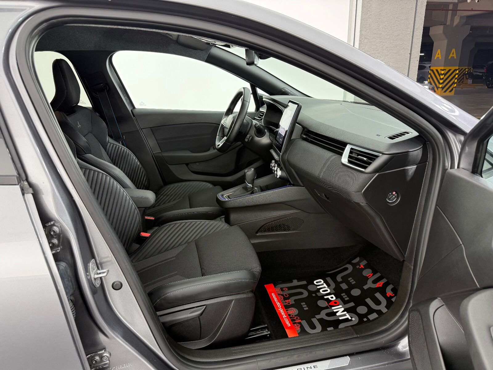 Renault Clio 1.0 TCE Techno Esprit Alpine X-Tronic - 2025 - Detay