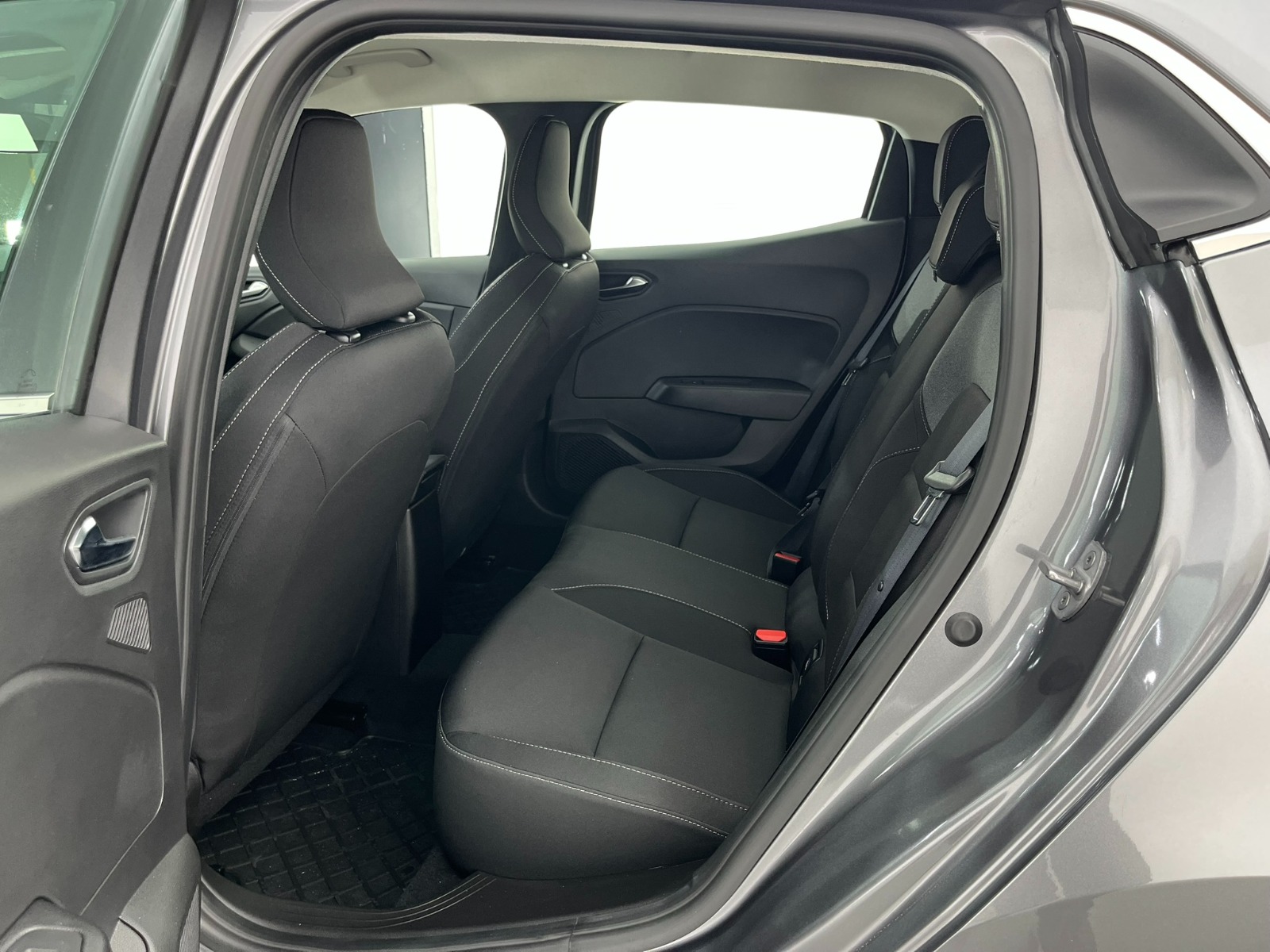 Renault Clio Hatchback 1.0 TCe Evolution X-Tronic - 2025 - Detay