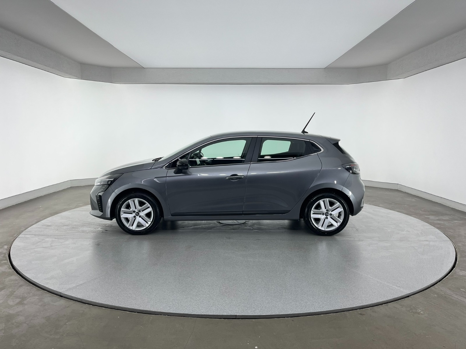 Renault Clio Hatchback 1.0 TCe Evolution X-Tronic - 2025 - Detay