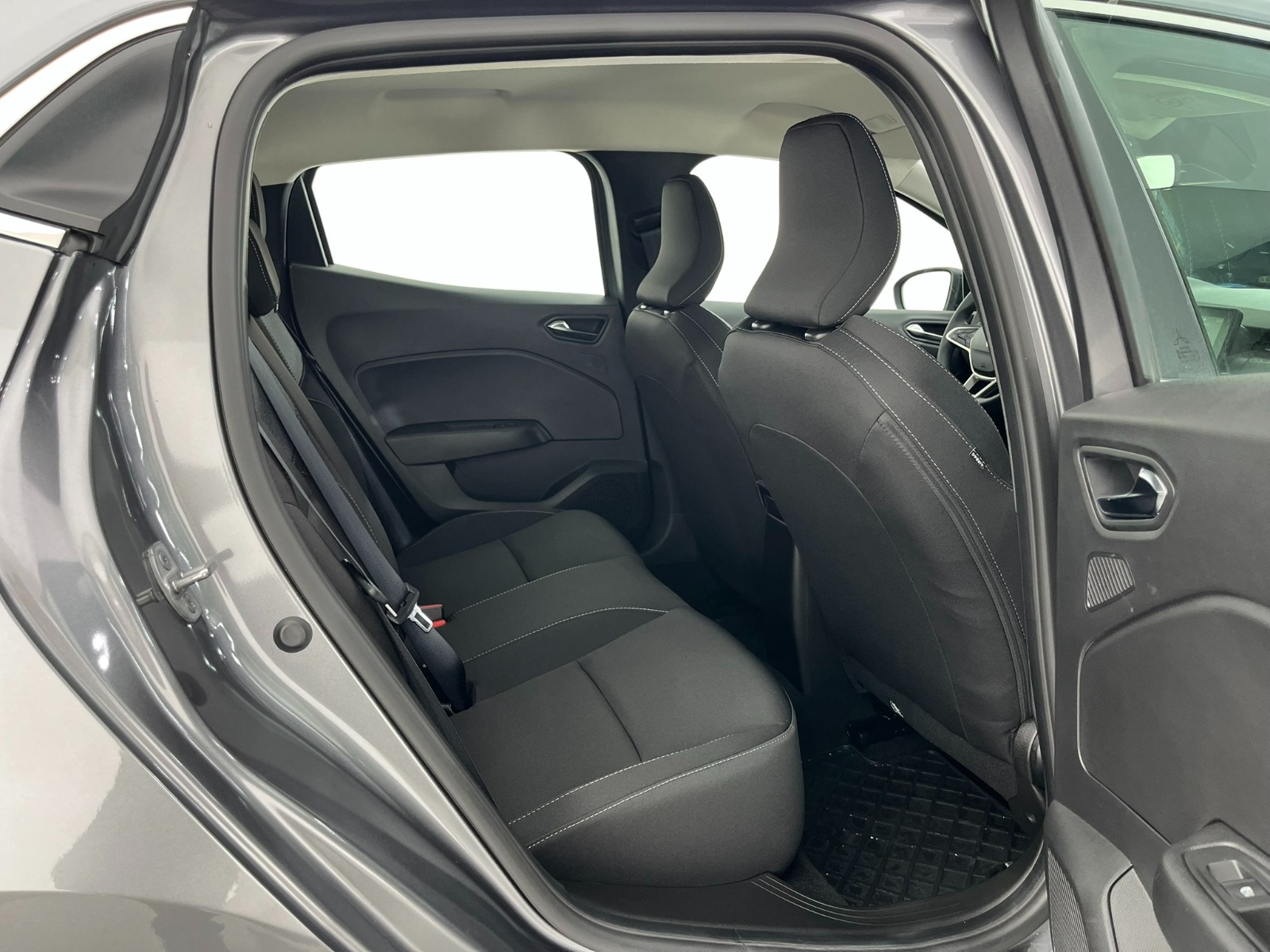 Renault Clio Hatchback 1.0 TCe Evolution X-Tronic - 2025 - Detay