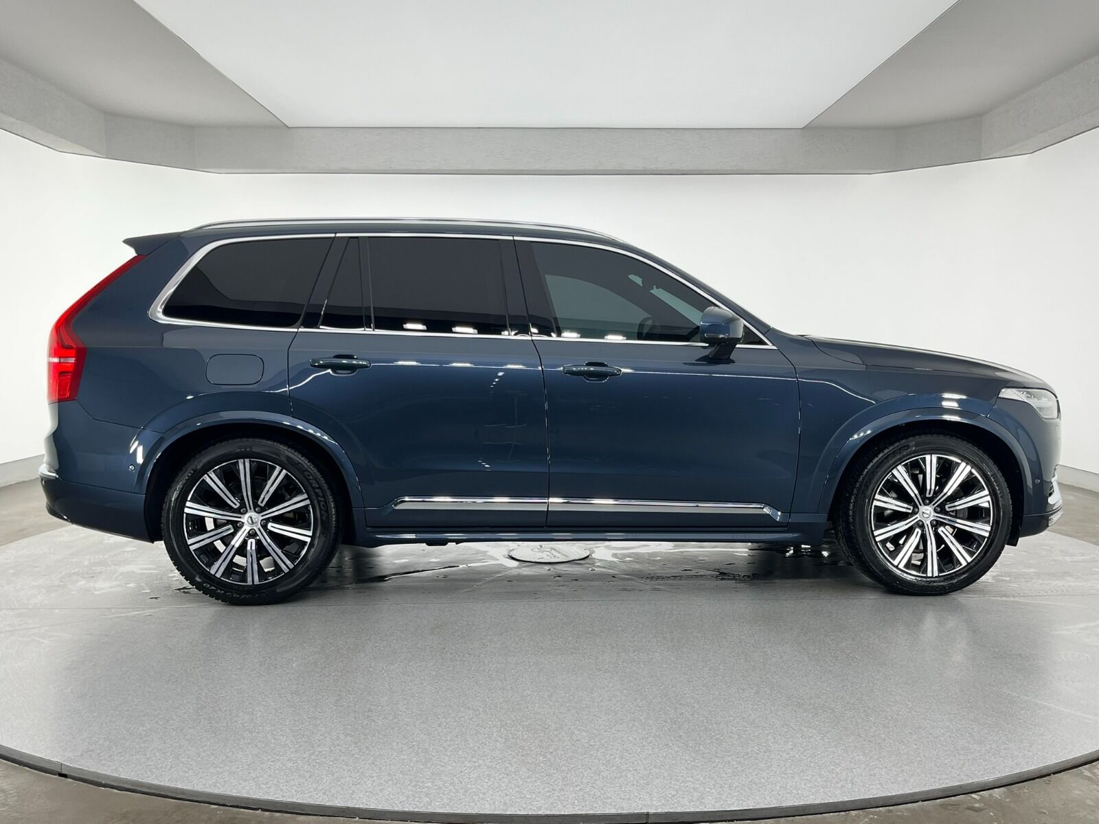 Volvo XC90 SUV 2.0 D B5 MHEV AWD Plus Bright Geartronic - 2024 - Detay