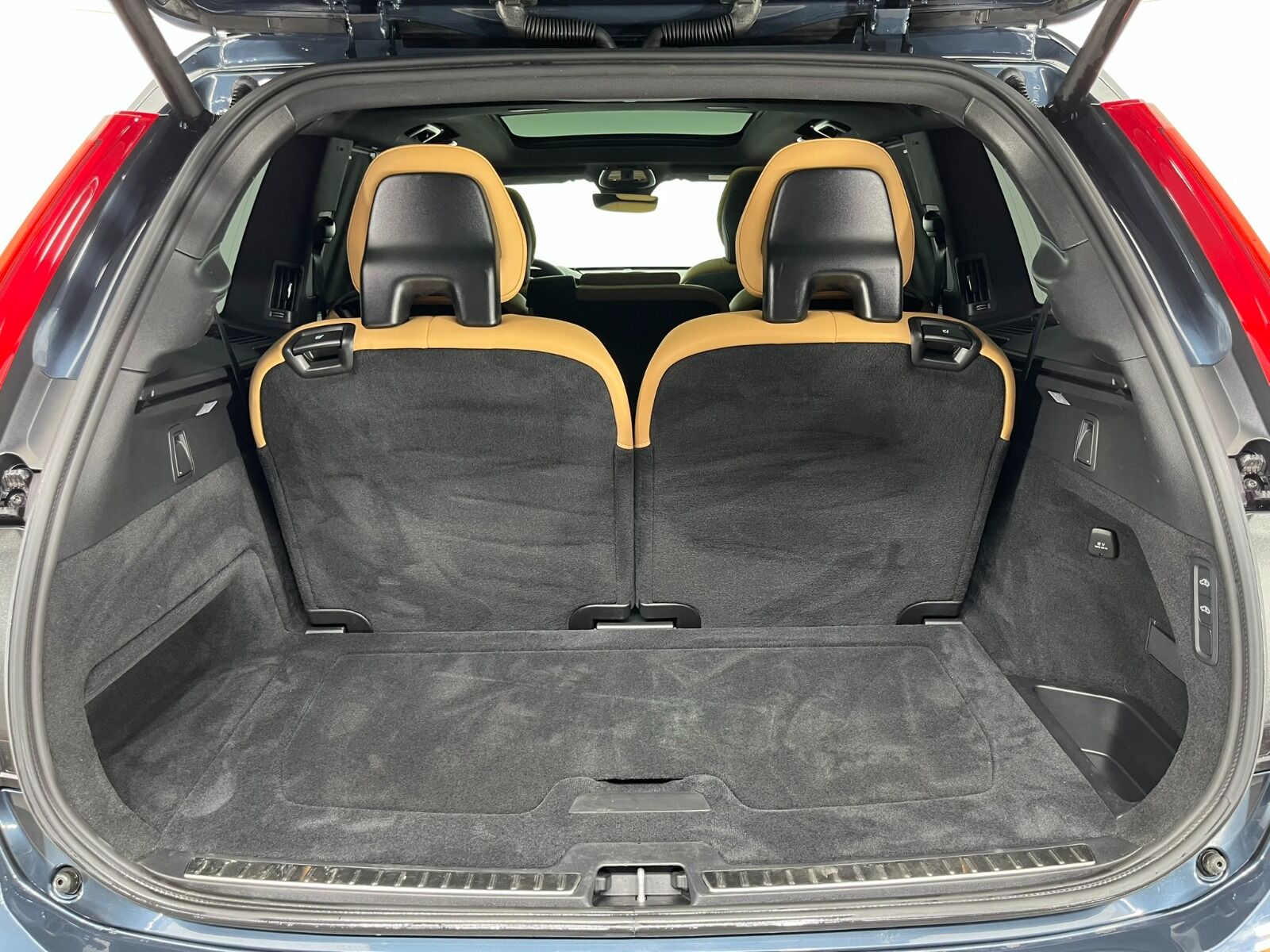 Volvo XC90 SUV 2.0 D B5 MHEV AWD Plus Bright Geartronic - 2024 - Detay