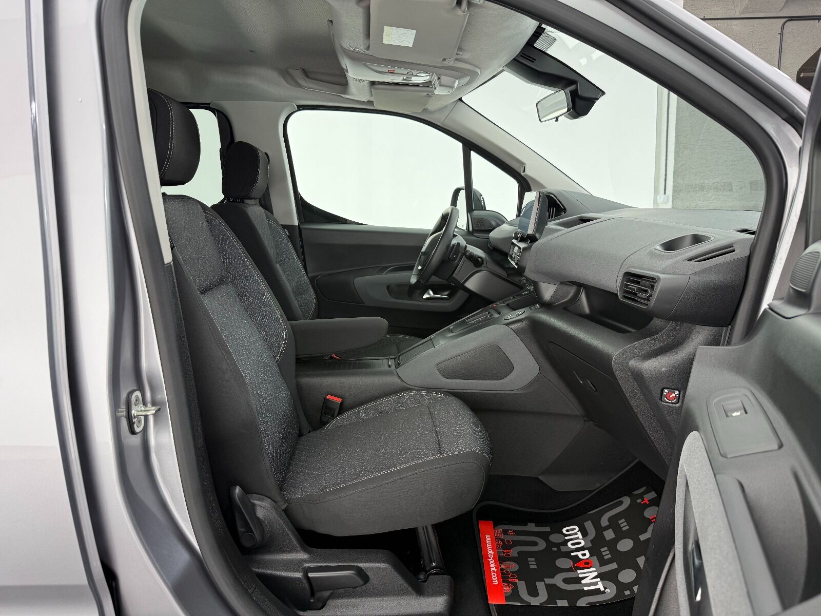 Peugeot Rifter 1.5 BlueHDI Allure EAT8 - 2026 - Detay