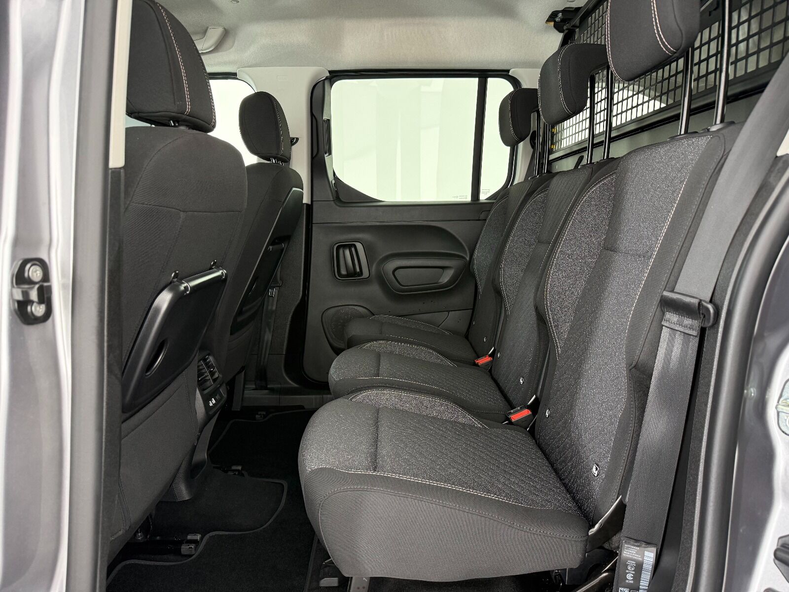 Peugeot Rifter 1.5 BlueHDI Allure EAT8 - 2026 - Detay