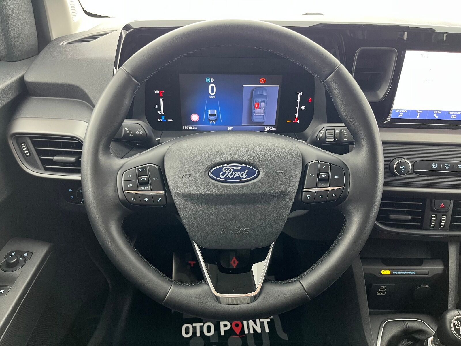 Ford Tourneo Courier 1.5L EcoBlue Deluxe - 2024 - Detay