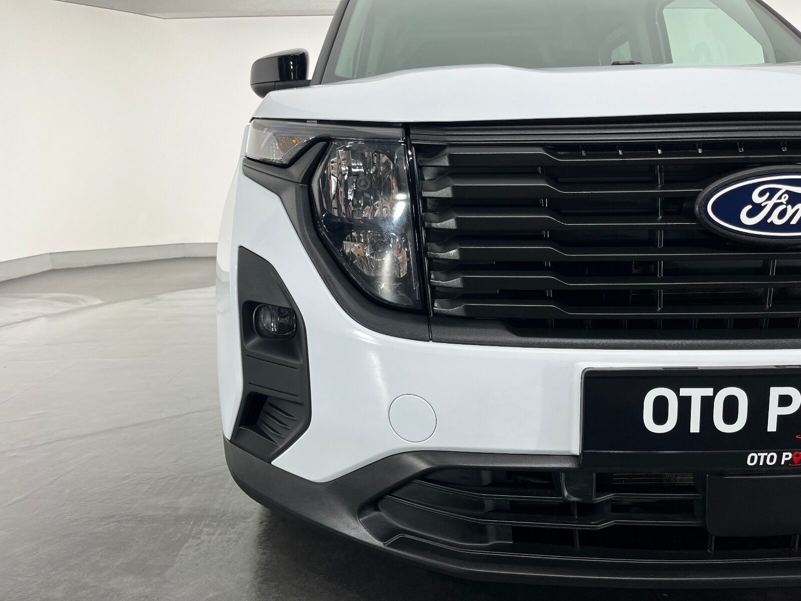 Ford Tourneo Courier 1.5L EcoBlue Deluxe - 2024 - Detay