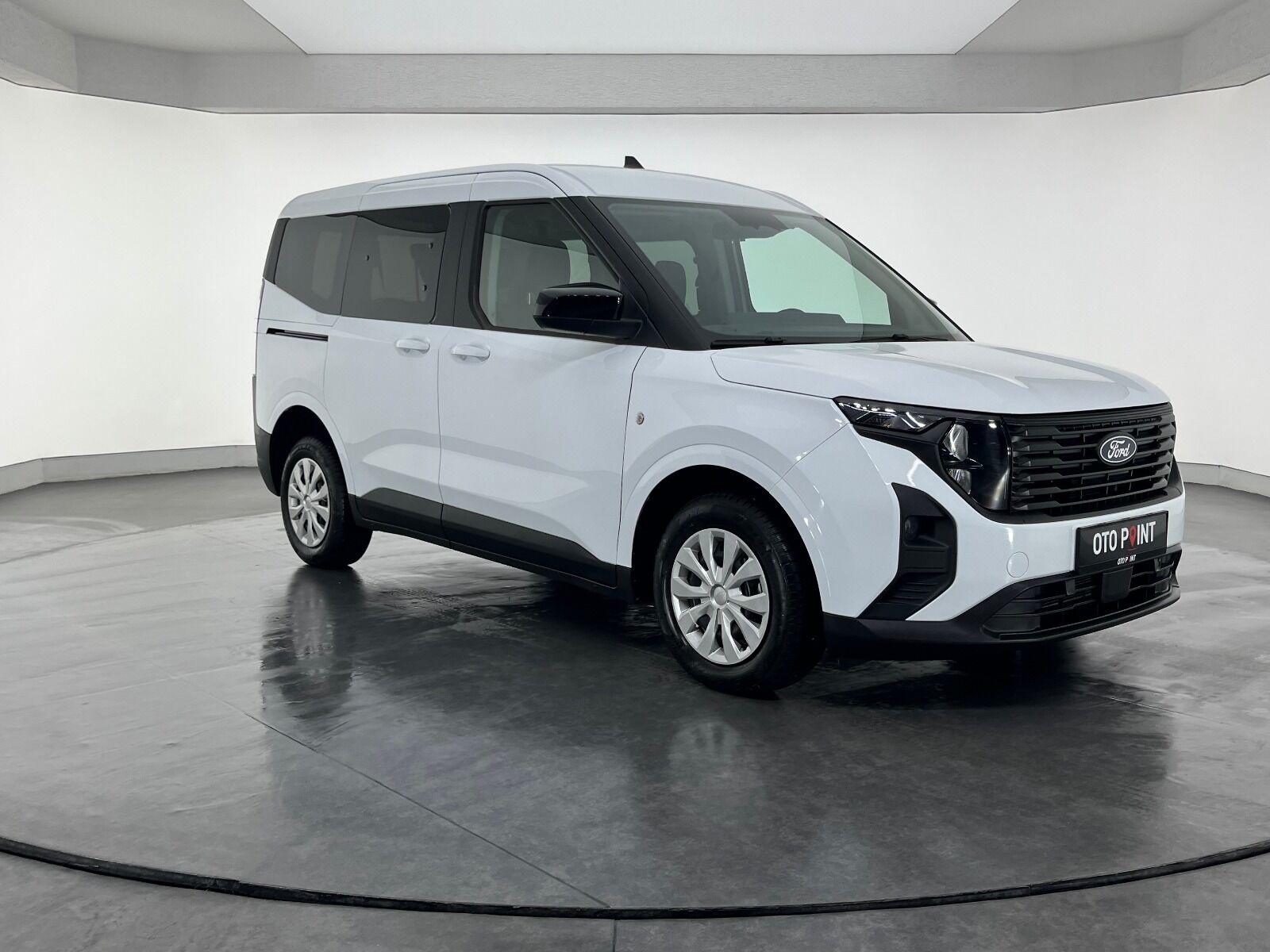 Ford Tourneo Courier 1.5L EcoBlue Deluxe - 2024 - Detay