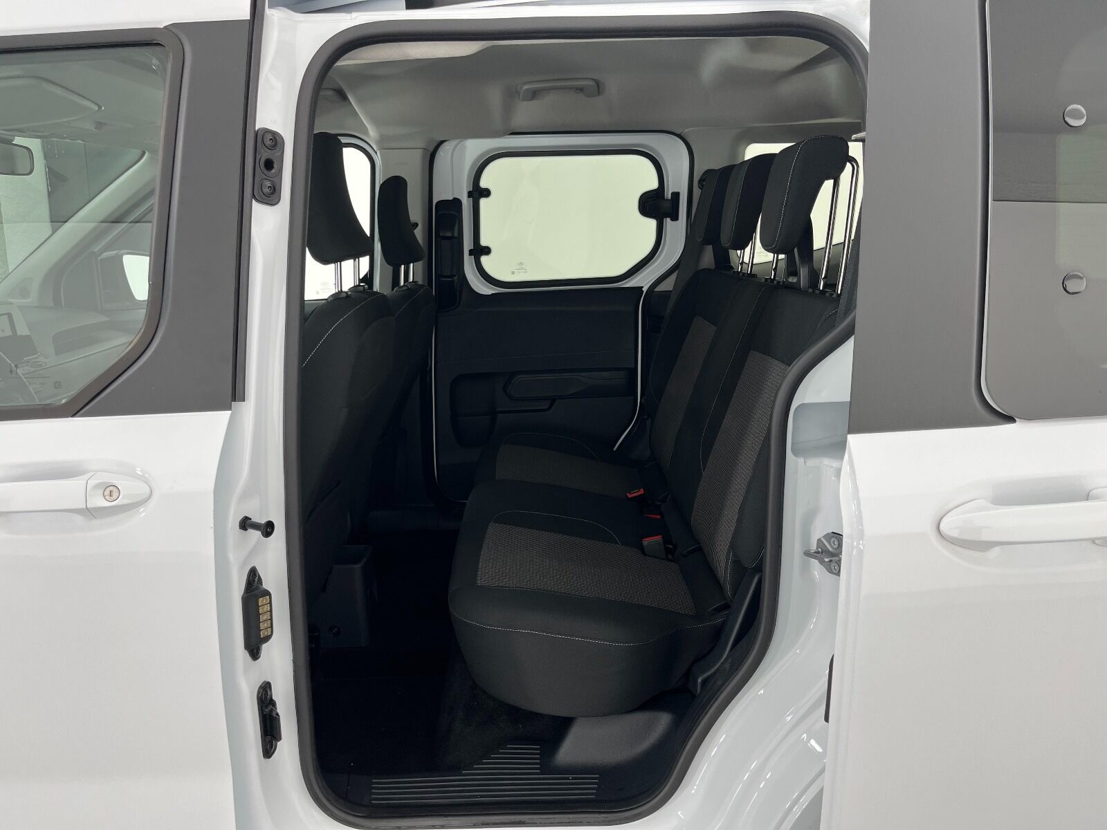 Ford Tourneo Courier Kombi 1.5 EcoBlue Deluxe - 2025 - Detay