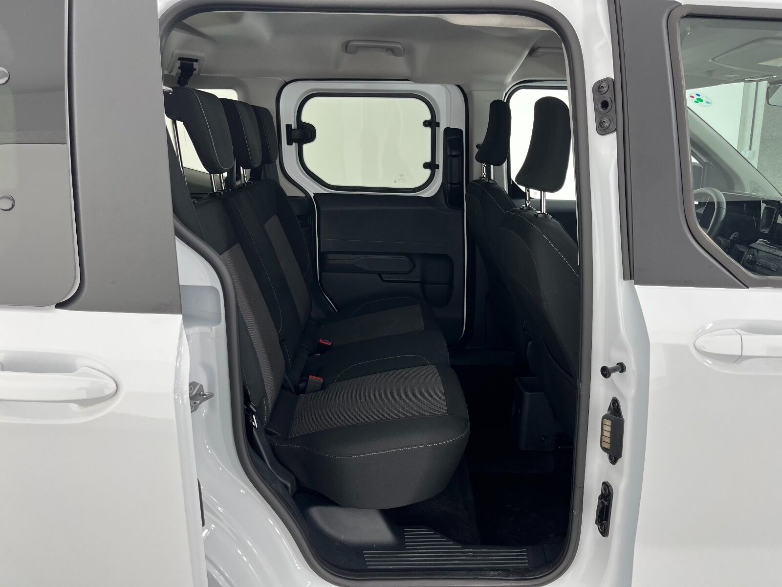 Ford Tourneo Courier Kombi 1.5 EcoBlue Deluxe - 2025 - Detay