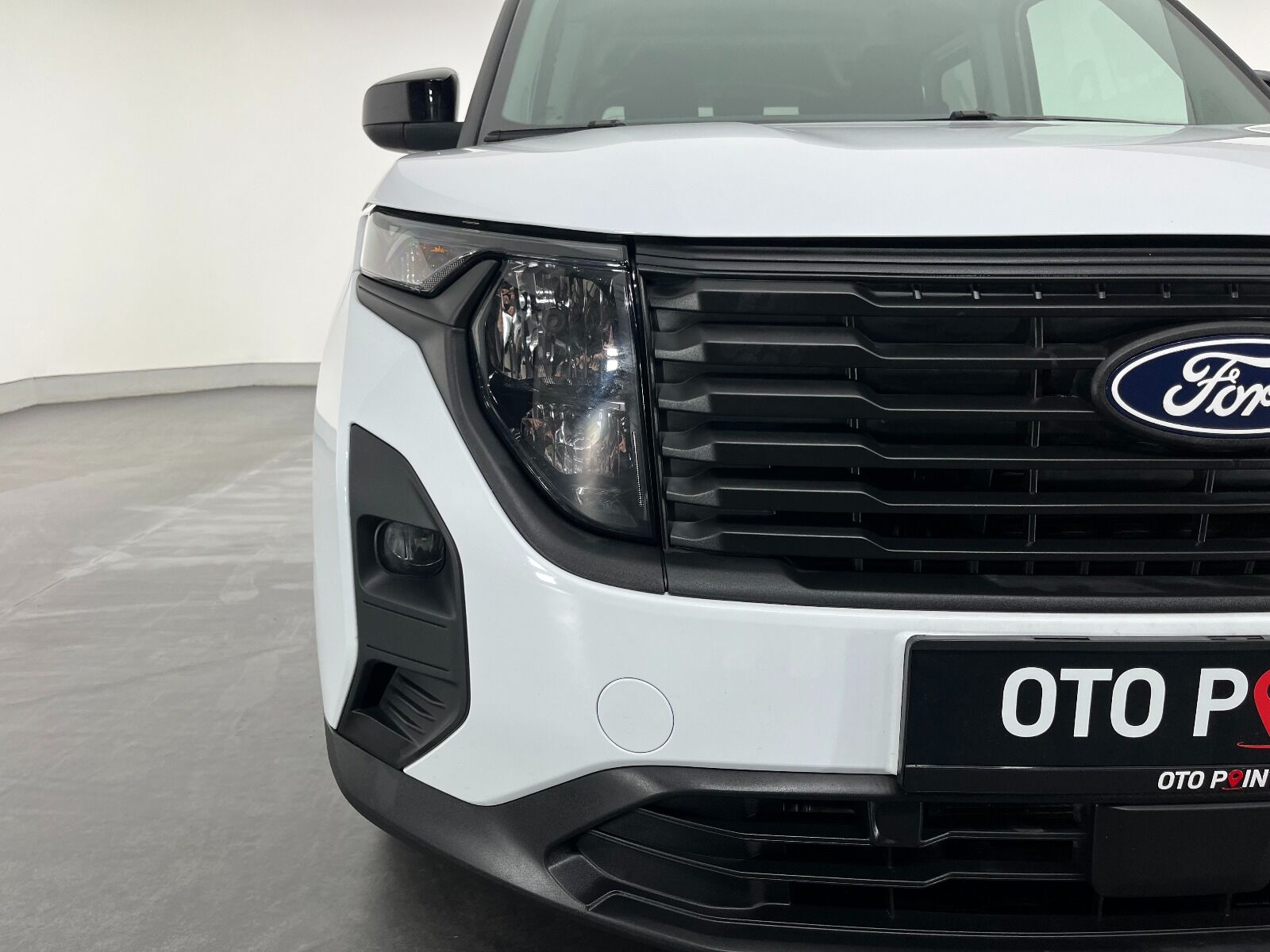 Ford Tourneo Courier Kombi 1.5 EcoBlue Deluxe - 2025 - Detay