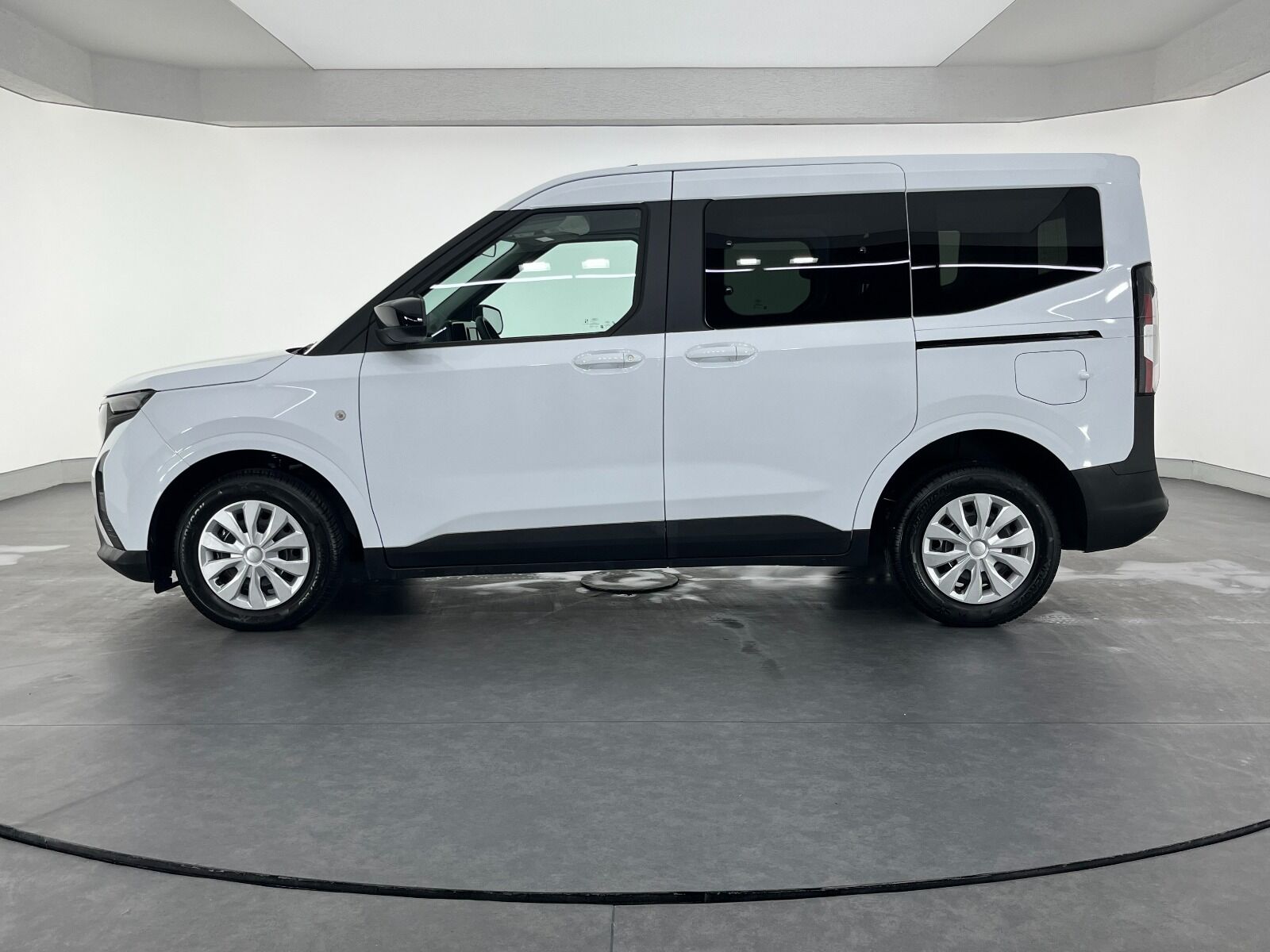 Ford Tourneo Courier Kombi 1.5 EcoBlue Deluxe - 2025 - Detay
