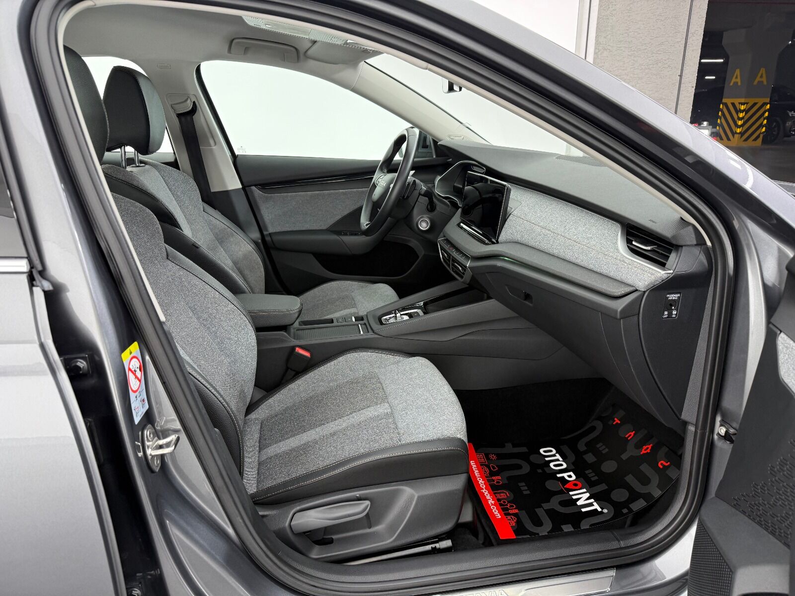 Skoda Octavia 1.5 TSI Mhev Premium DSG - 2025 - Detay