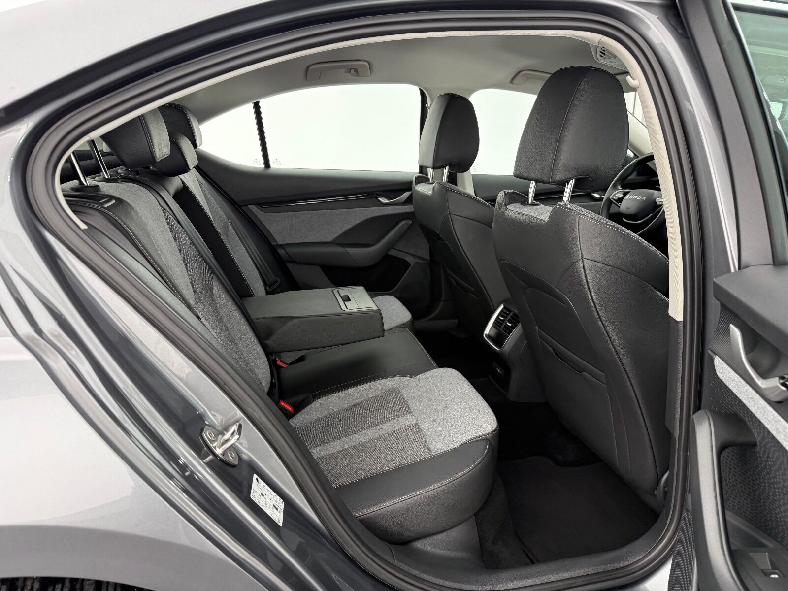 Skoda Octavia 1.5 TSI Mhev Premium DSG - 2025 - Detay