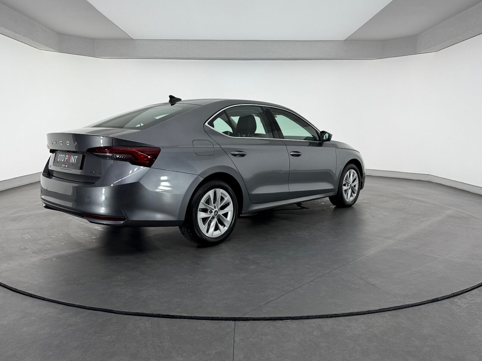 Skoda Octavia 1.5 TSI Mhev Premium DSG - 2025 - Detay