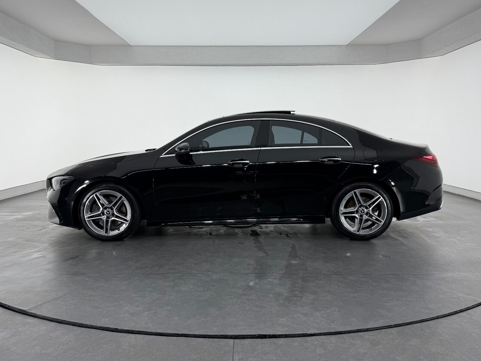 Mercedes-Benz CLA 200 AMG+ - 2023 - Detay