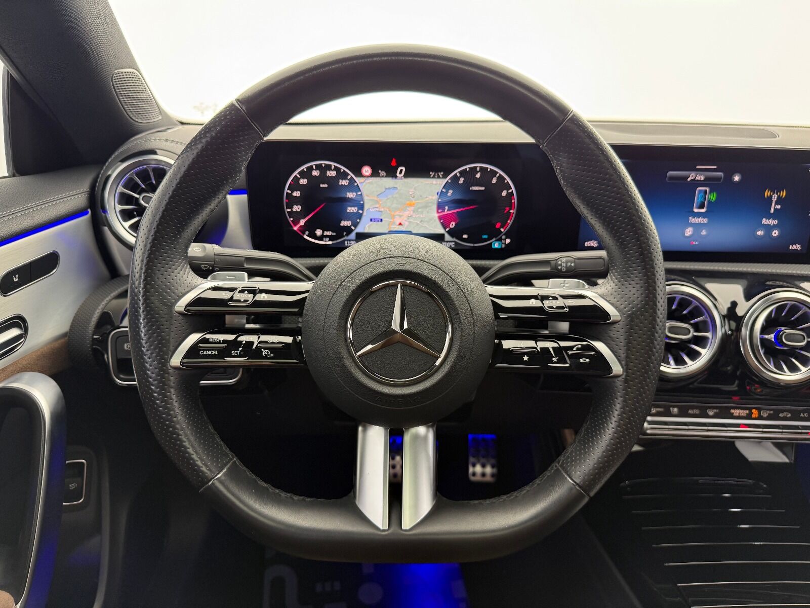 Mercedes-Benz CLA 200 AMG+ - 2023 - Detay