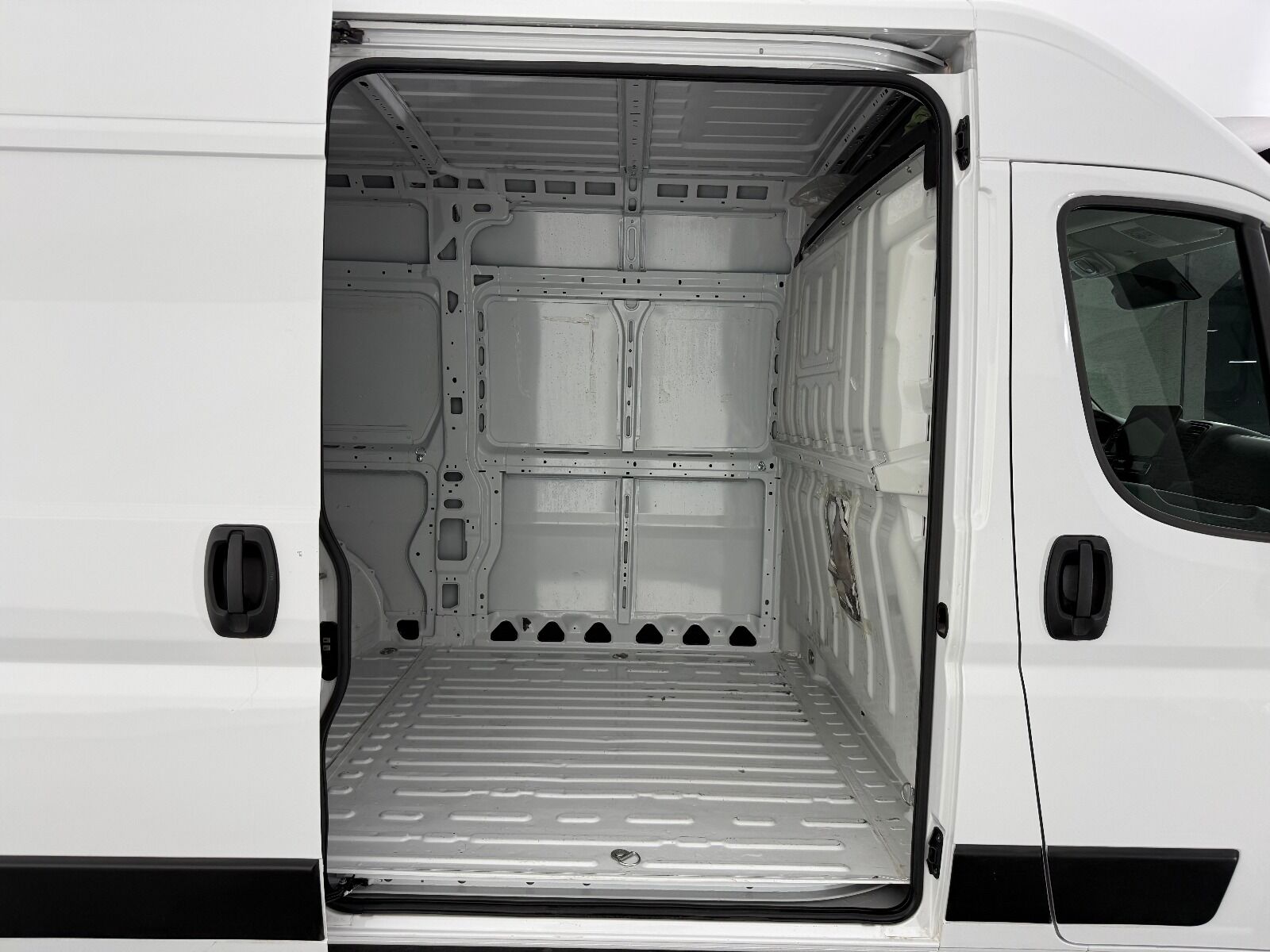 Fiat Ducato 2.2 MultiJet Maxi 11.5m3 S2 - 2025 - Detay