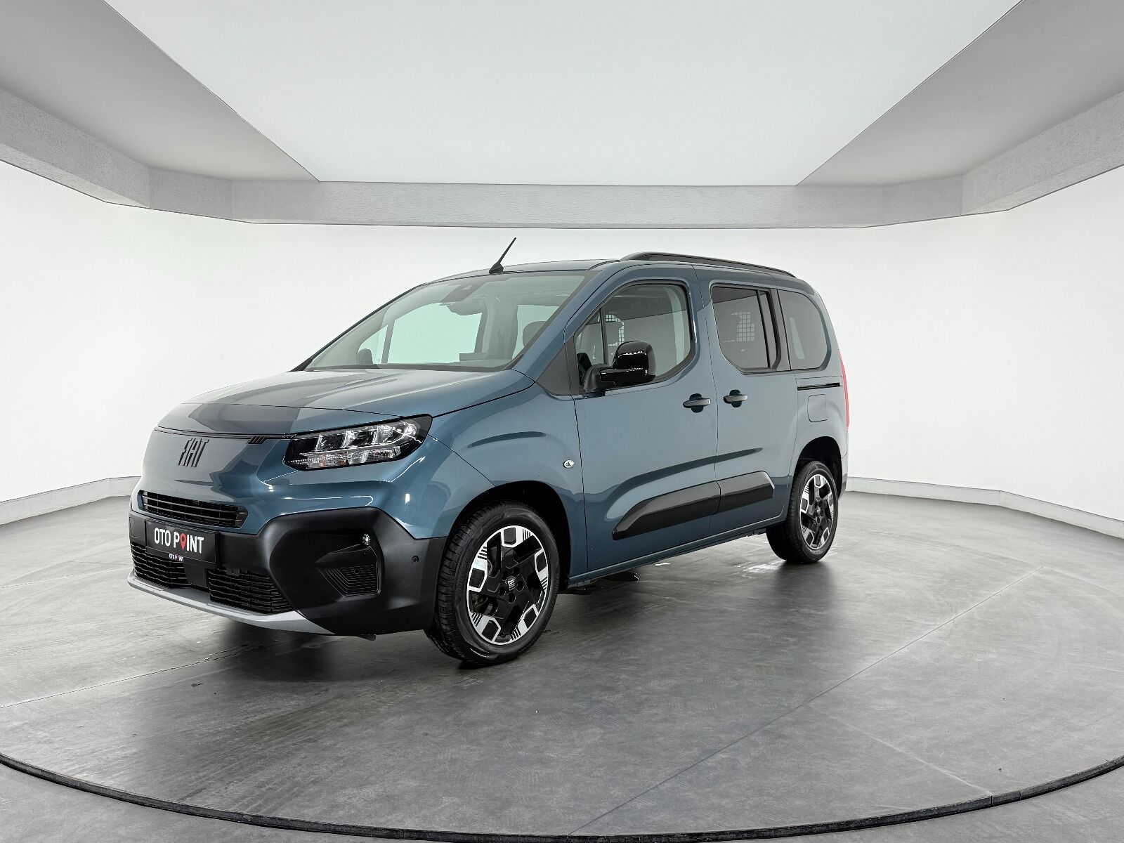 Fiat Doblo Combi 1.5 BlueHDİ Premio Plus - 2025 - Detay