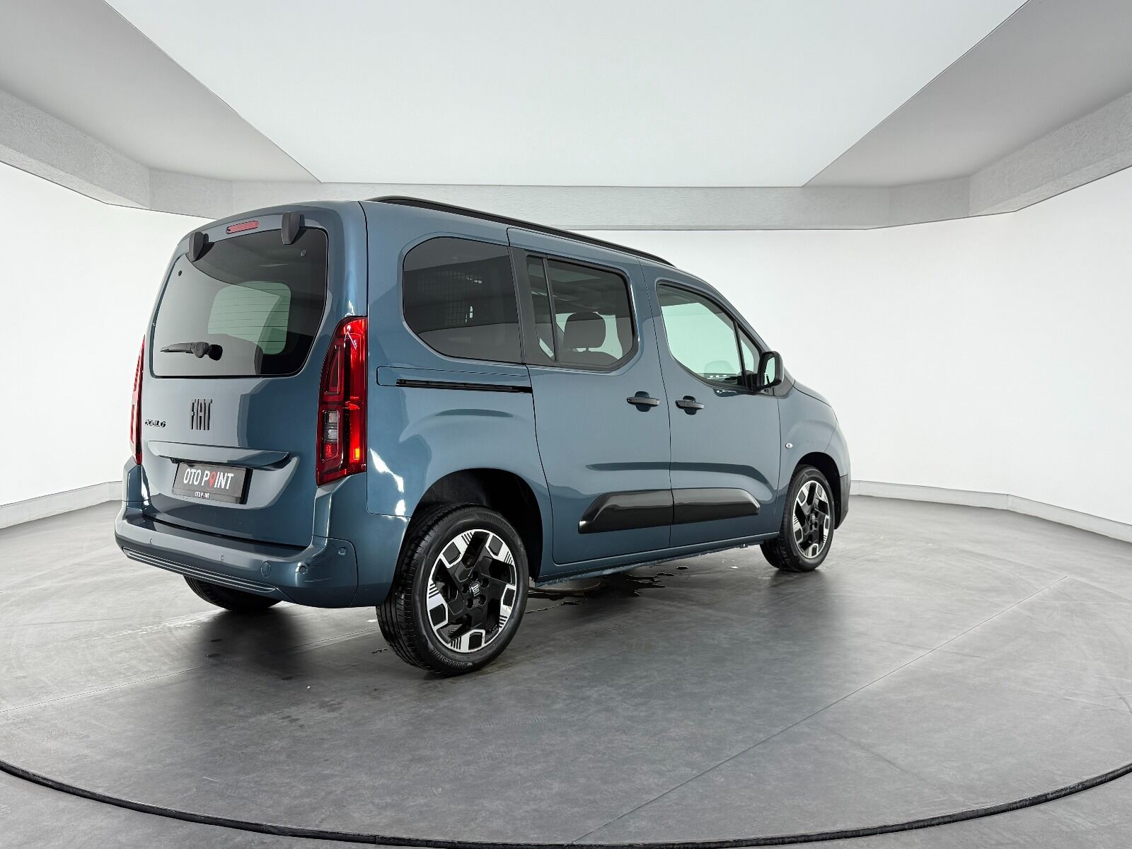 Fiat Doblo Combi 1.5 BlueHDİ Premio Plus - 2025 - Detay