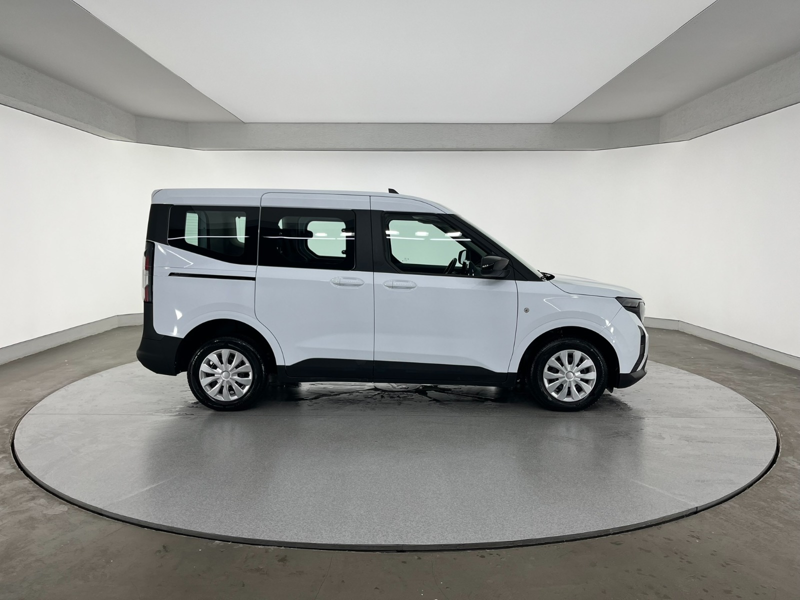 Ford Tourneo Courier Kombi 1.5 EcoBlue Deluxe - 2024 - Detay