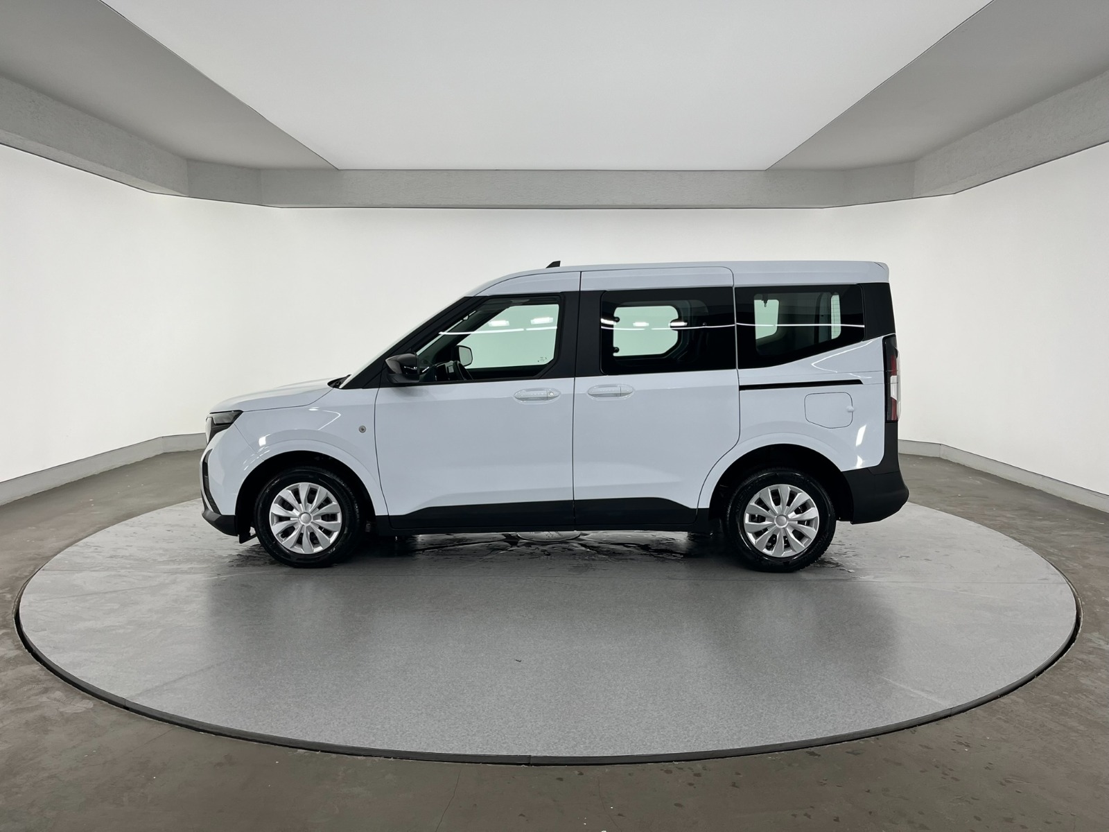 Ford Tourneo Courier Kombi 1.5 EcoBlue Deluxe - 2024 - Detay