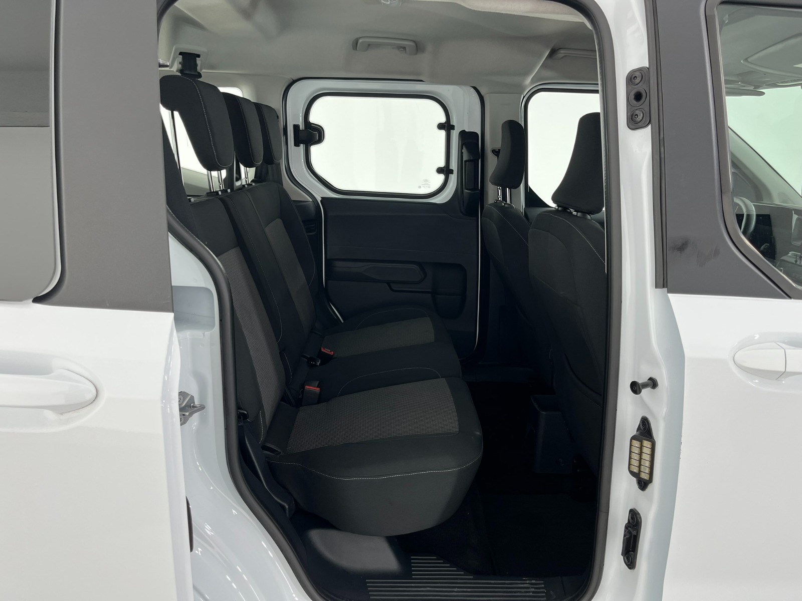 Ford Tourneo Courier Kombi 1.5 EcoBlue Deluxe - 2024 - Detay