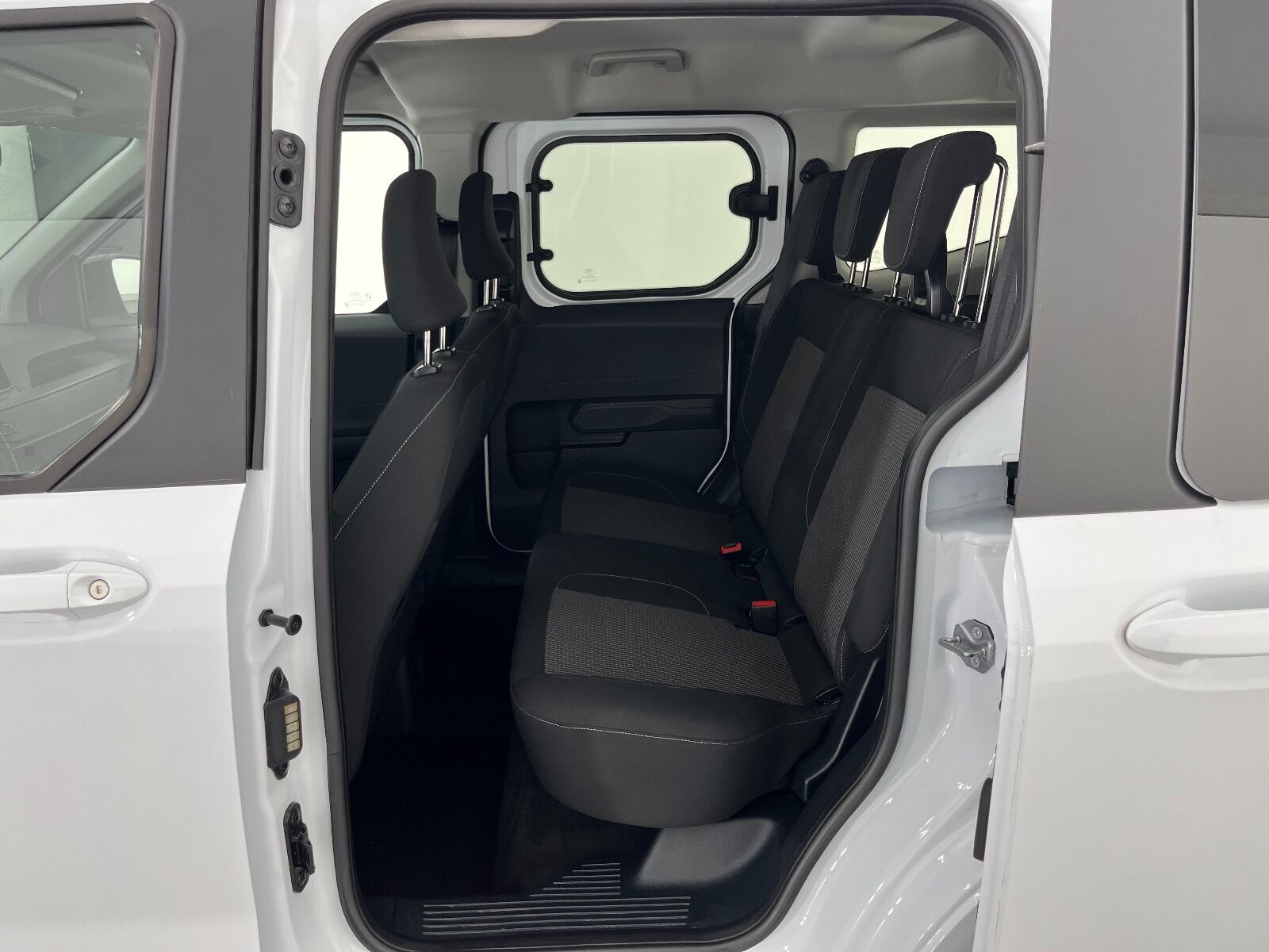 Ford Tourneo Courier Kombi 1.5 EcoBlue Deluxe - 2025 - Detay