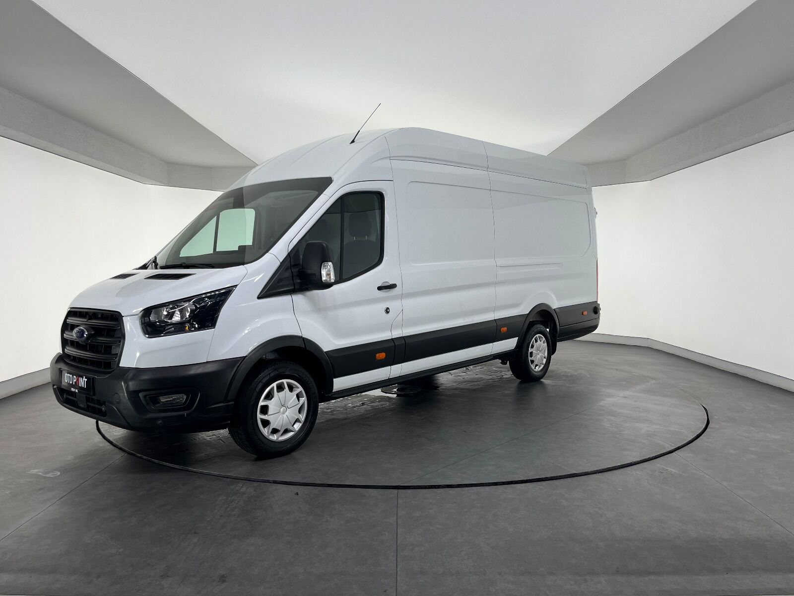 Ford Transit 350 E - 2022 - Detay