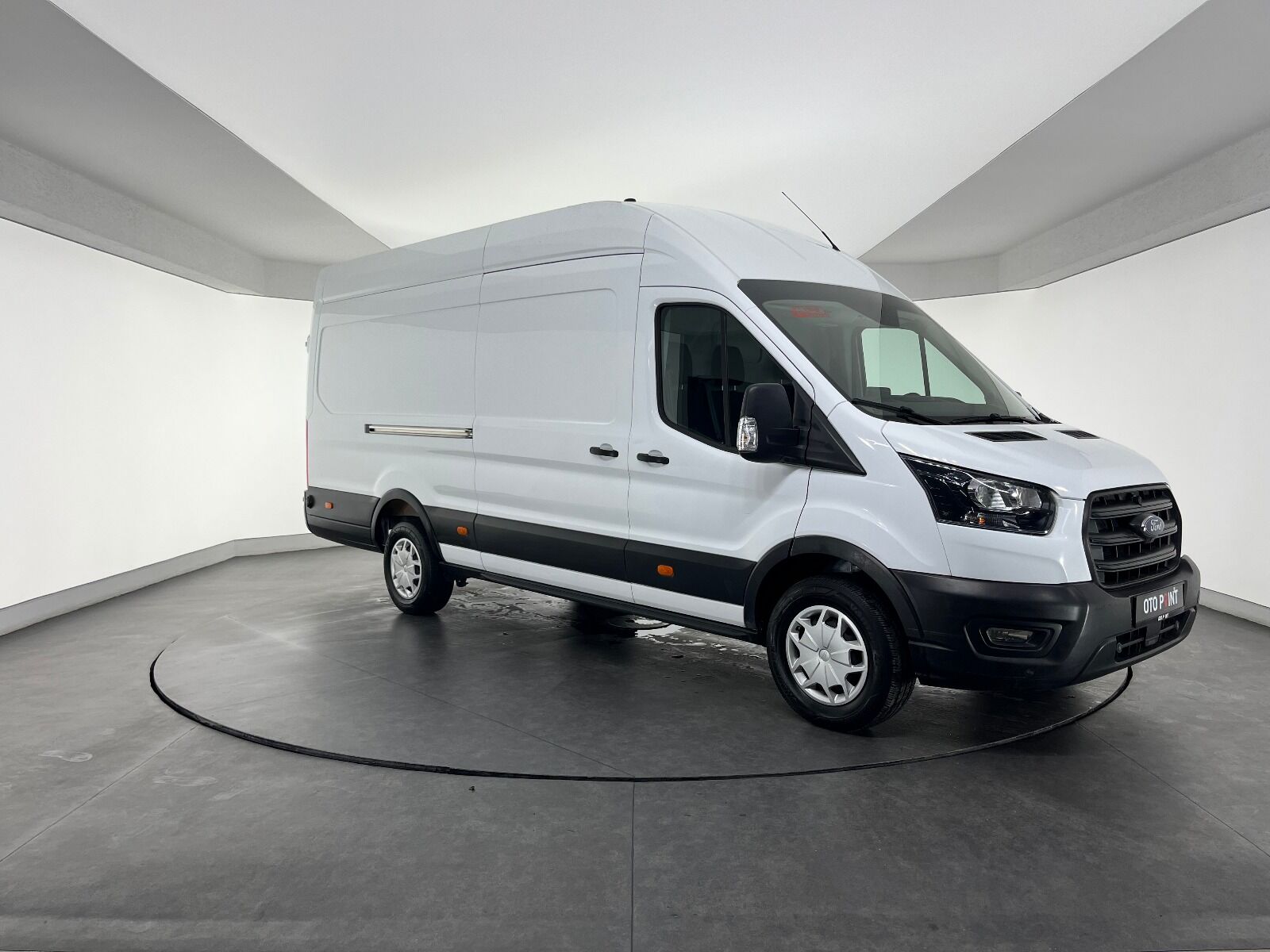 Ford Transit 350 E - 2022 - Detay