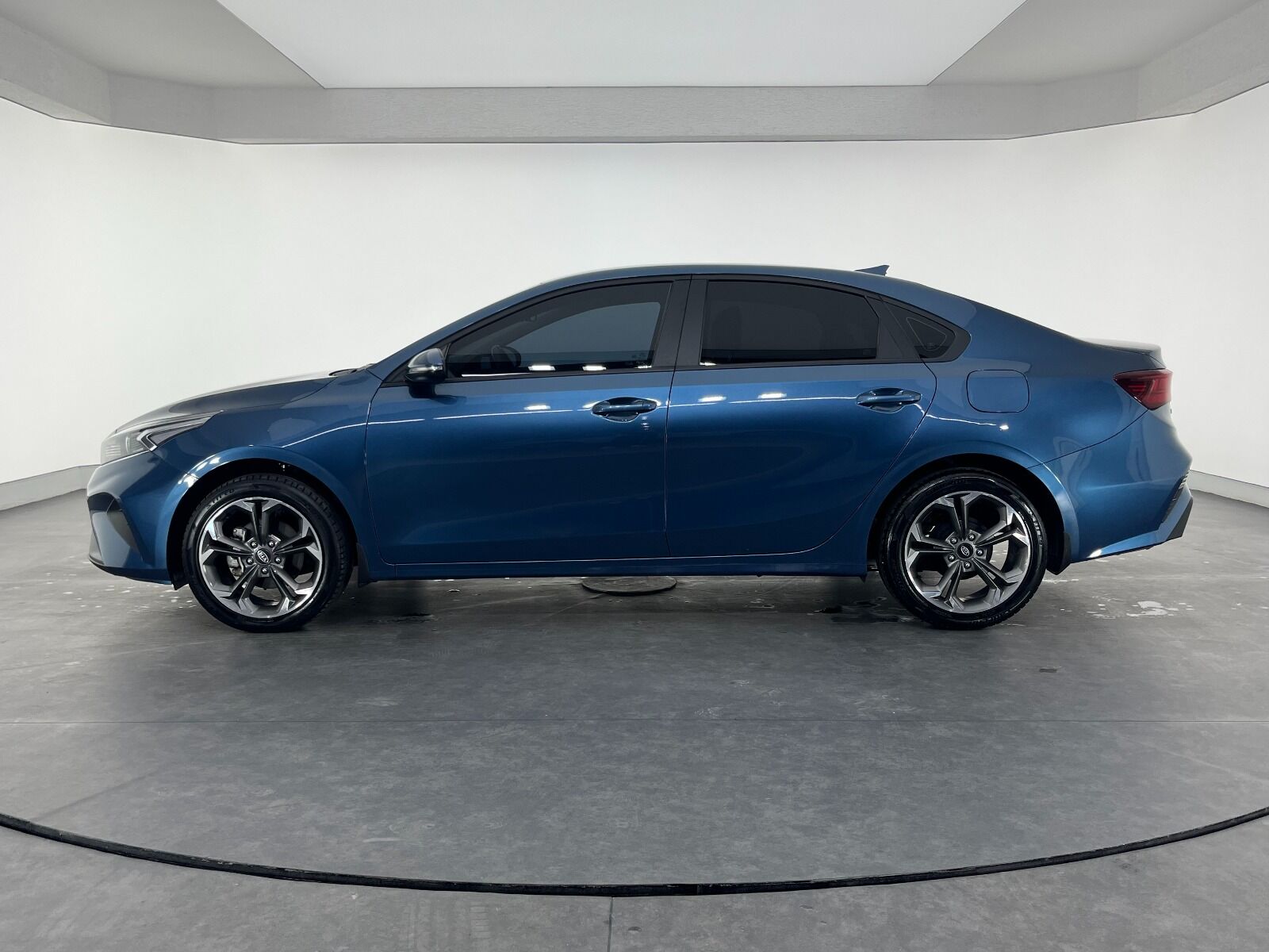 Kia Cerato 1.6L MPI Elegance - 2022 - Detay