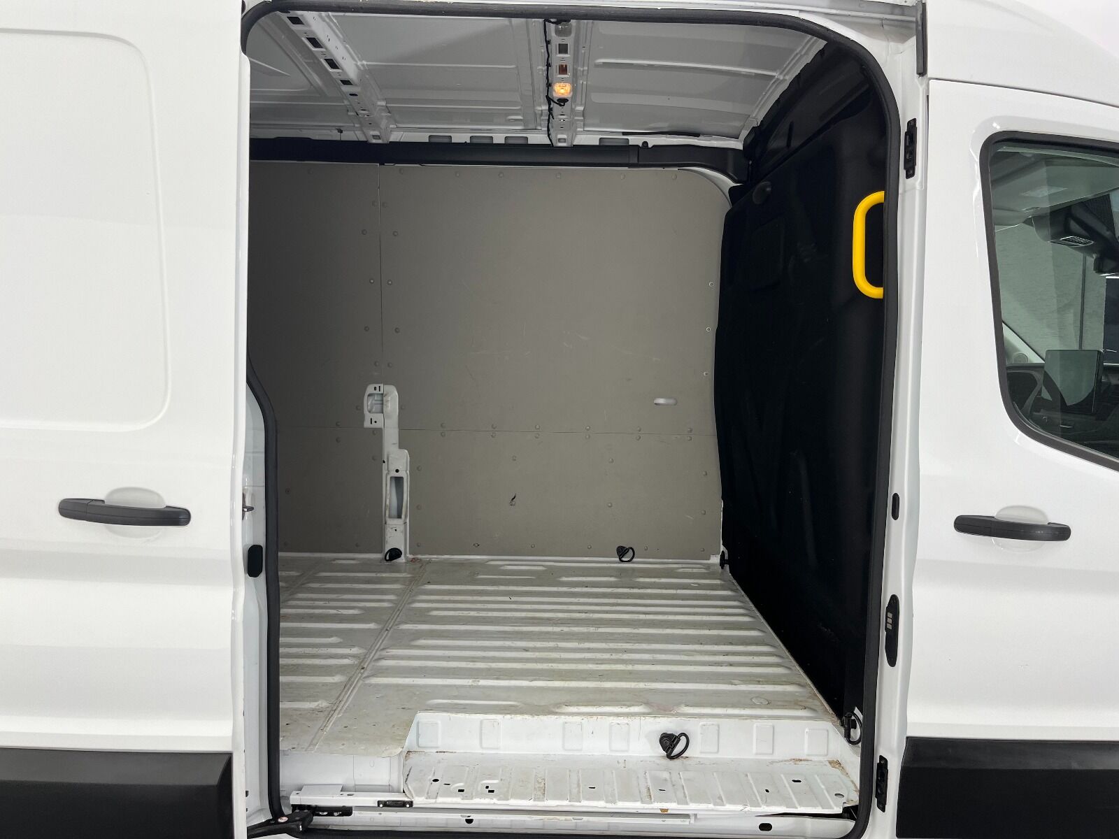 Ford Transit 350 L Van 11 M3 165 Uzun Trend - 2024 - Detay