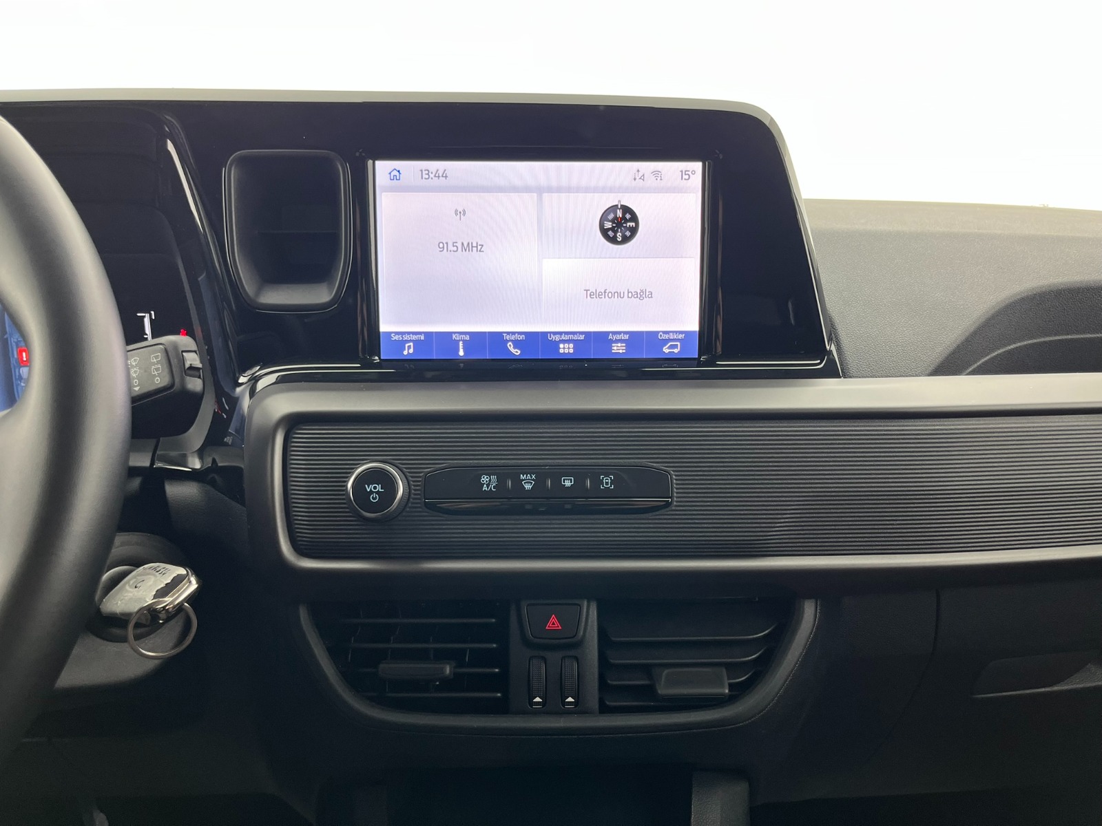 Ford Tourneo Courier Kombi 1.5 EcoBlue Deluxe - 2025 - Detay